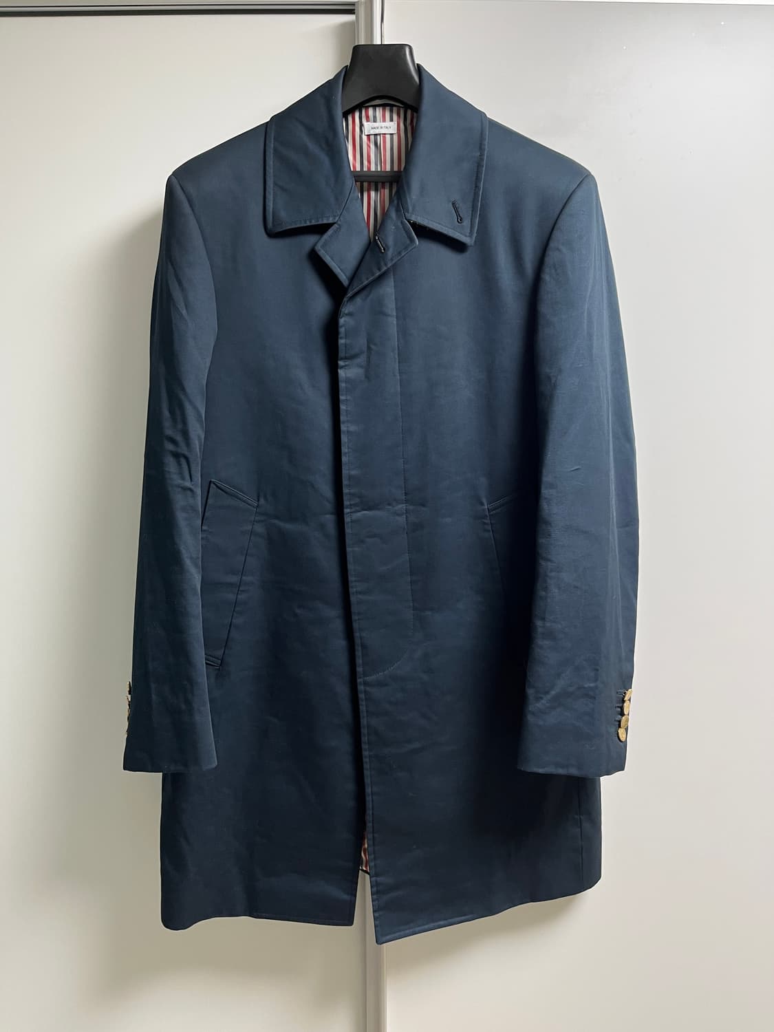 톰브라운 금장 맥코트 상품이미지1