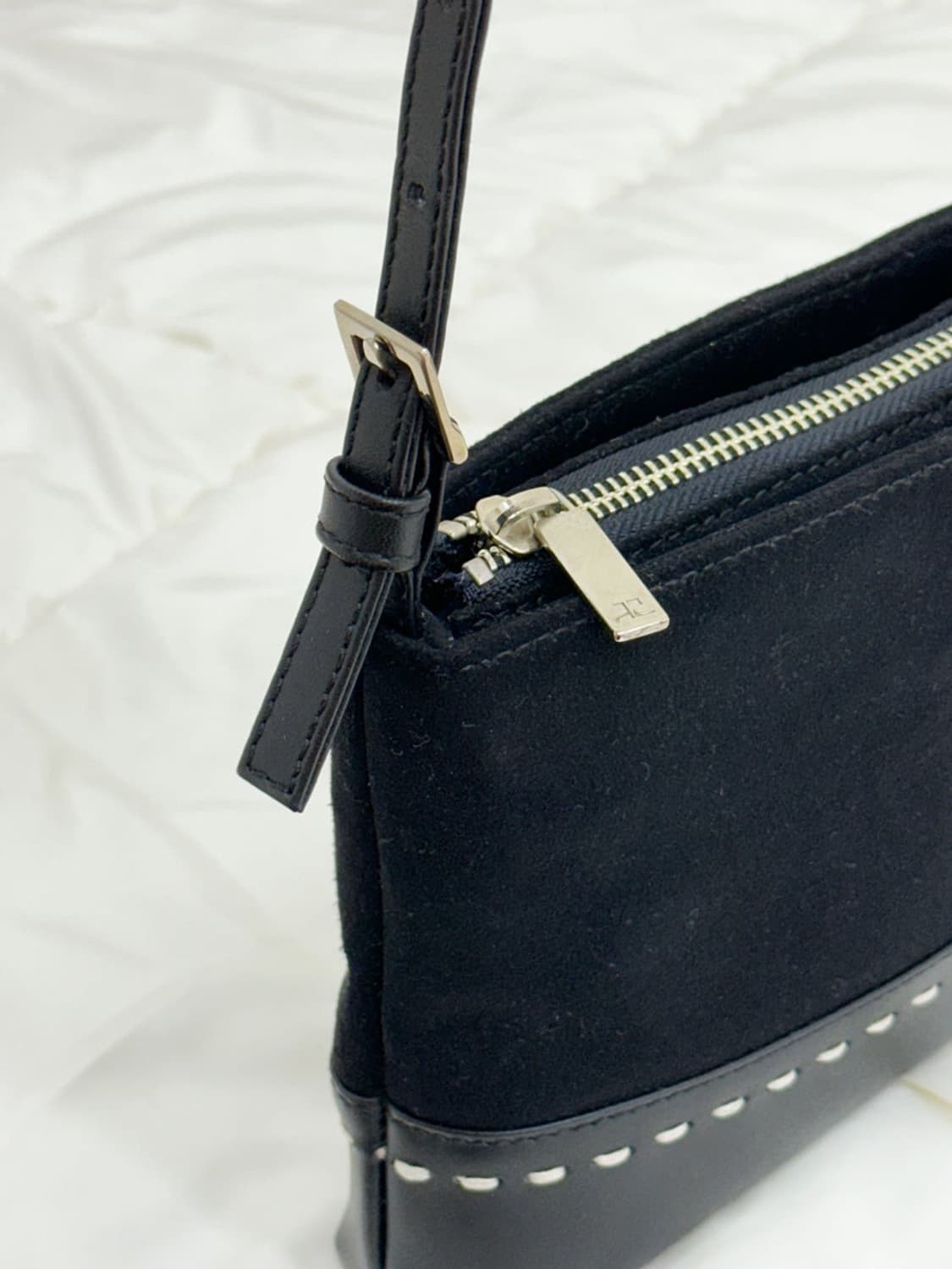 courreges / 꾸레쥬 블랙 스웨이드 미니 숄더백  상품이미지6