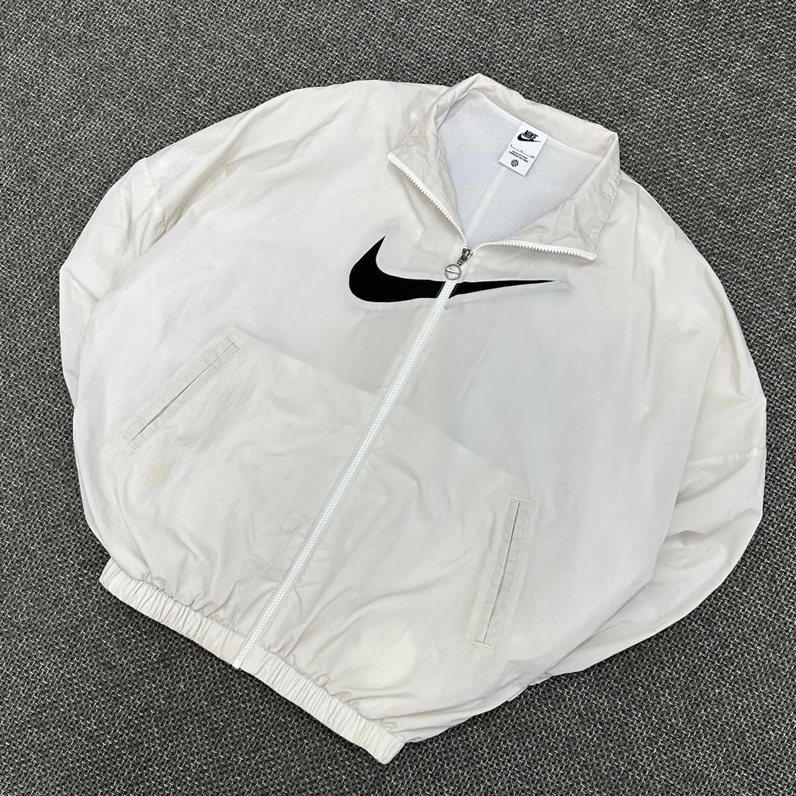 나이키 신형 빈티지 화이트 바람막이 S 상품이미지3
