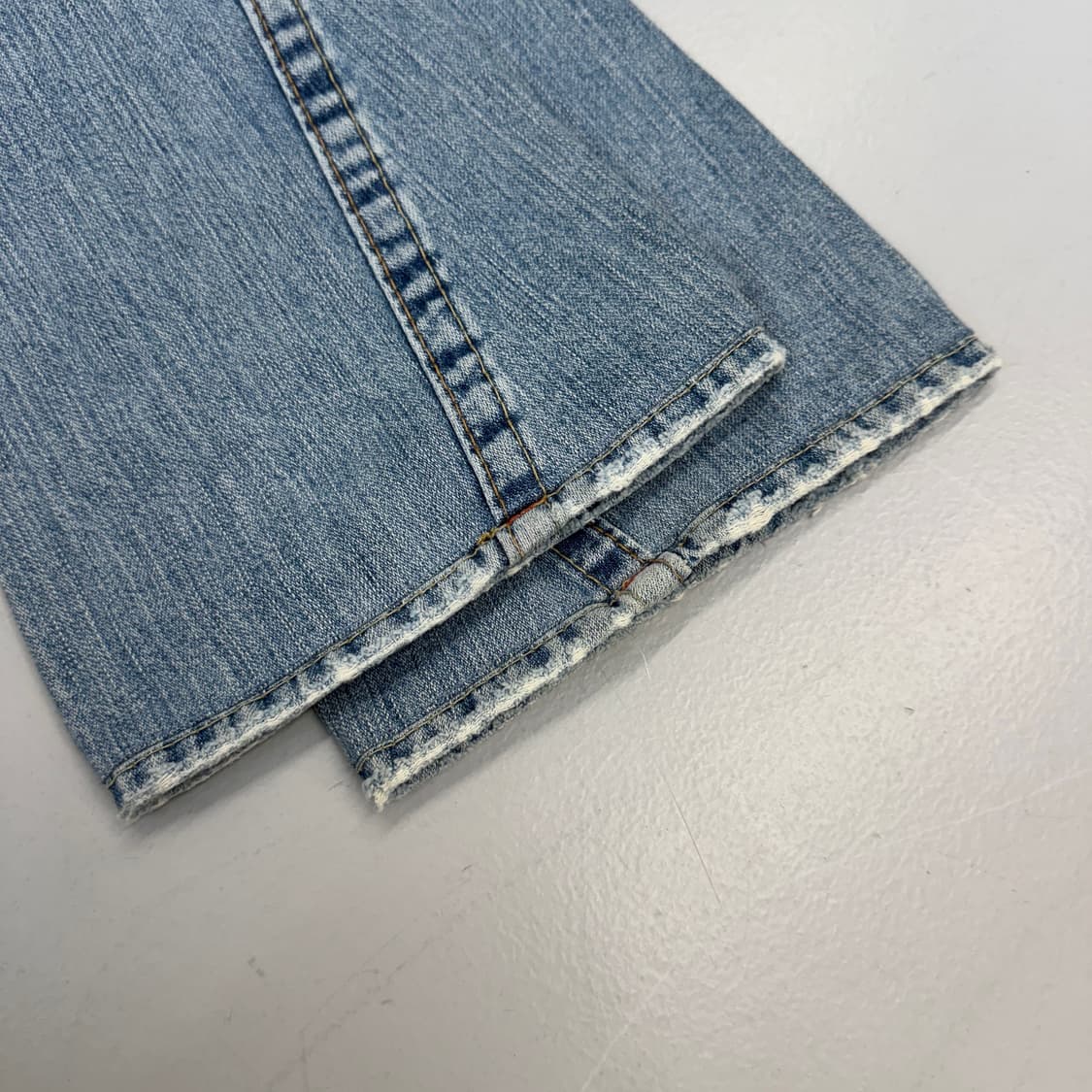 트루릴리전 Y2K 조이 디스트레스드 부츠컷 데님팬츠 상품이미지9