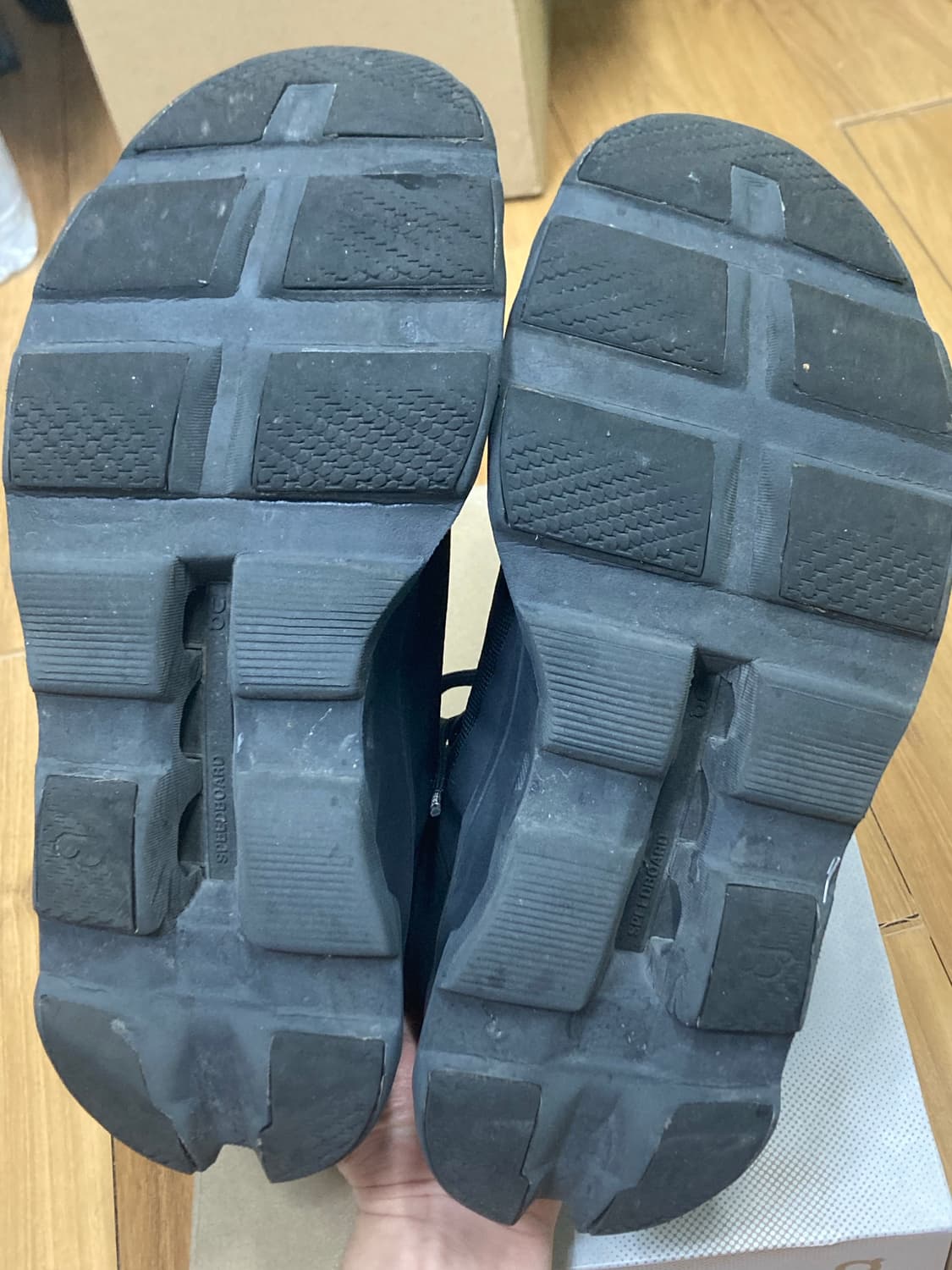 [280] 온러닝 클라우드몬스터 올블랙 상품이미지4