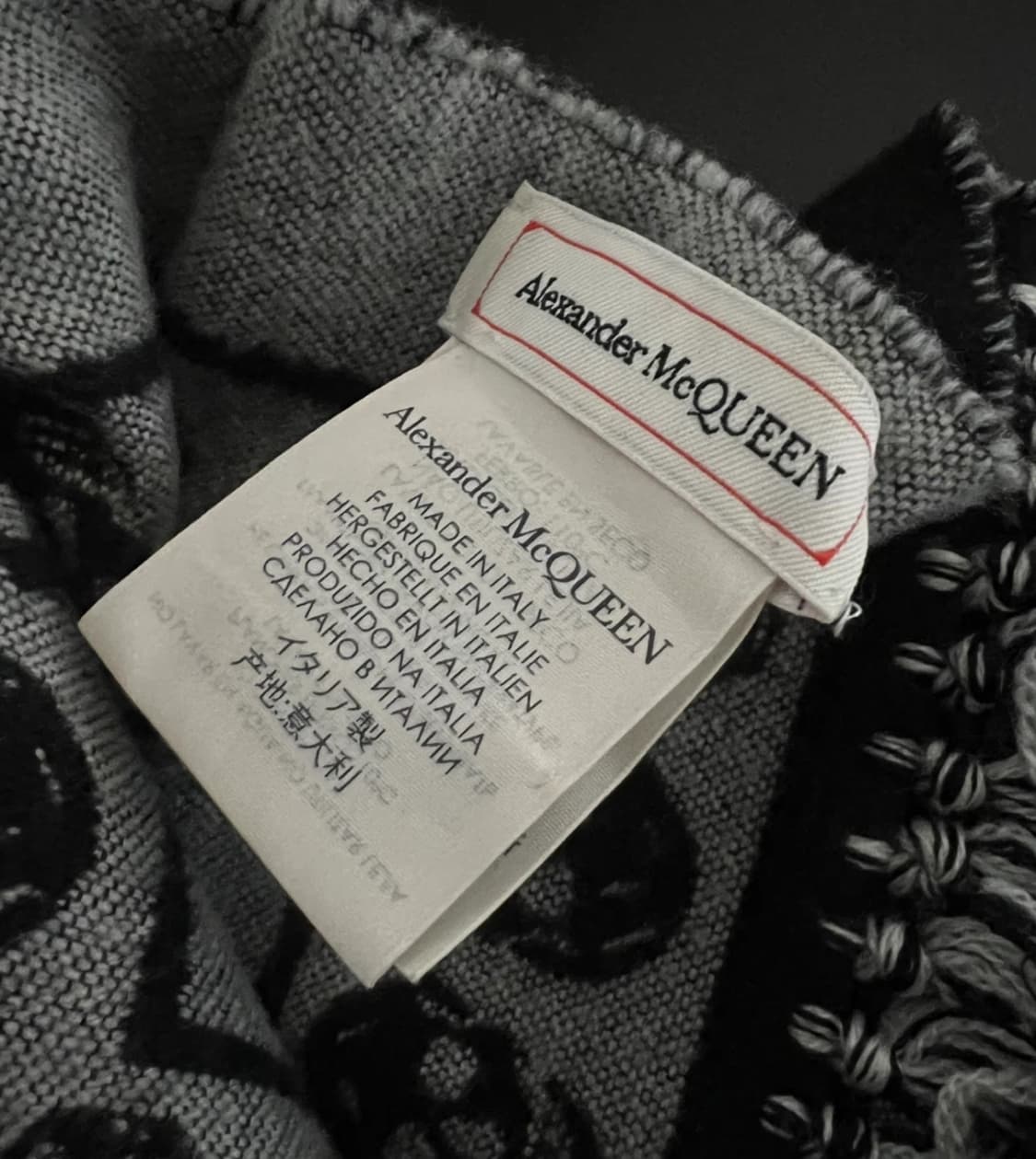 알렉산더 맥퀸Alexander McQueen 스컬 패턴 스카프 상품이미지3