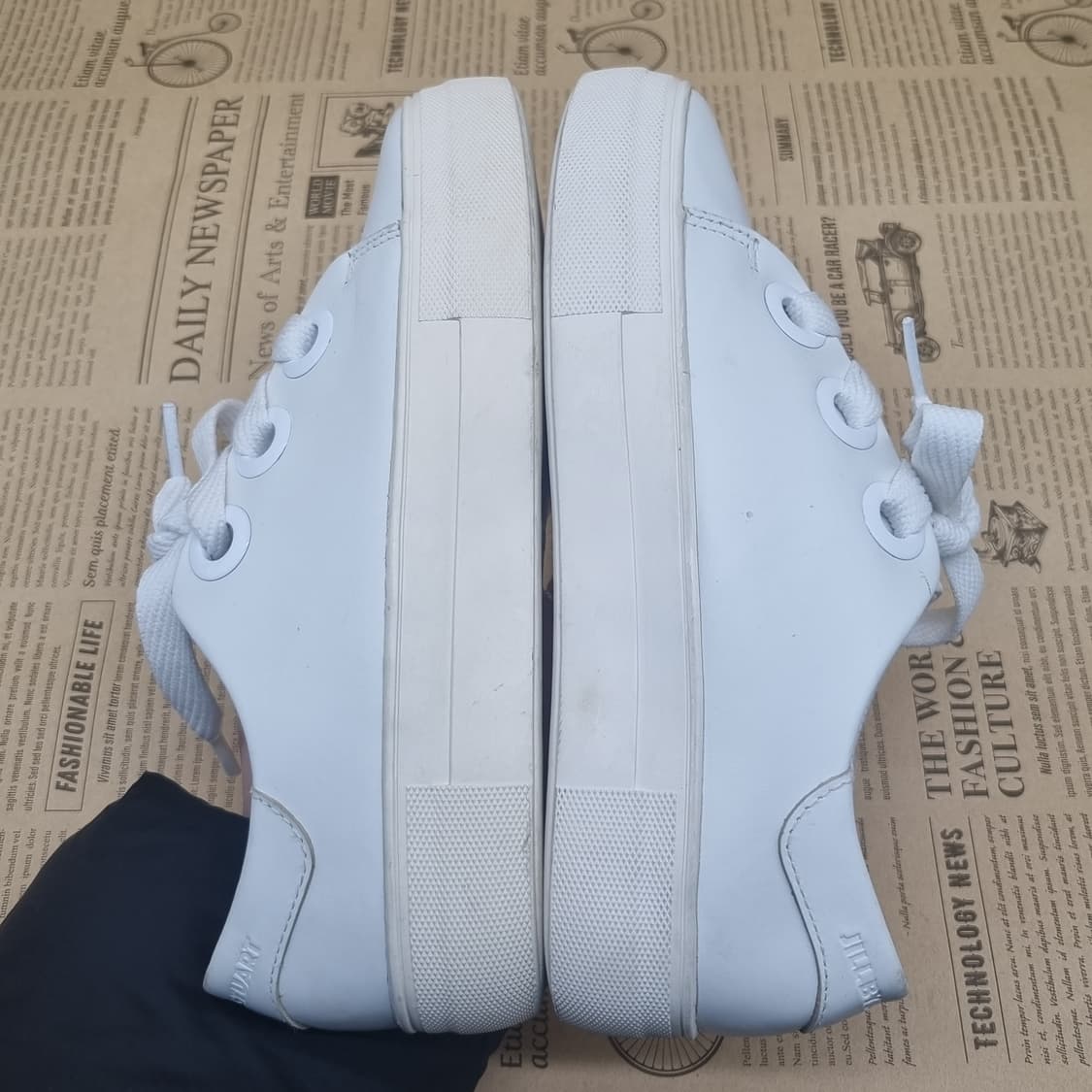 질바이스튜어트 레더 여성스니커즈240  상품이미지5