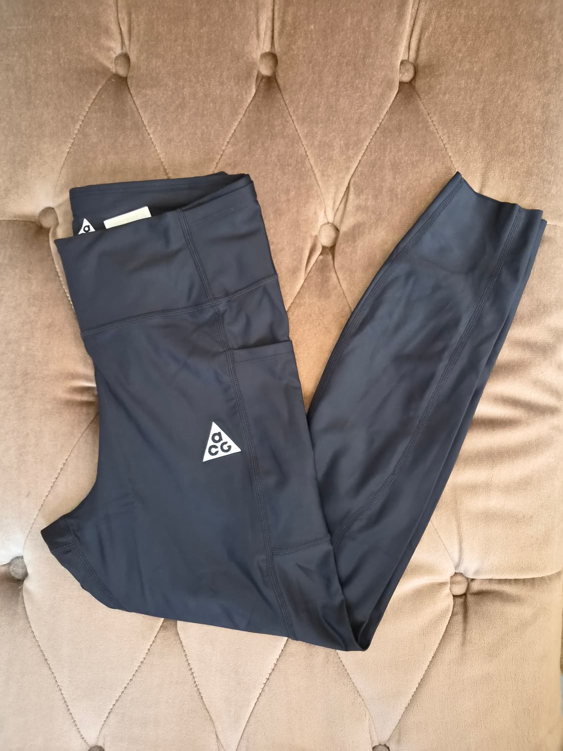 새제품)나이키 Nike ACG 여성 드라이핏 뉴 샌즈 미드라이즈 레깅스 상품이미지1