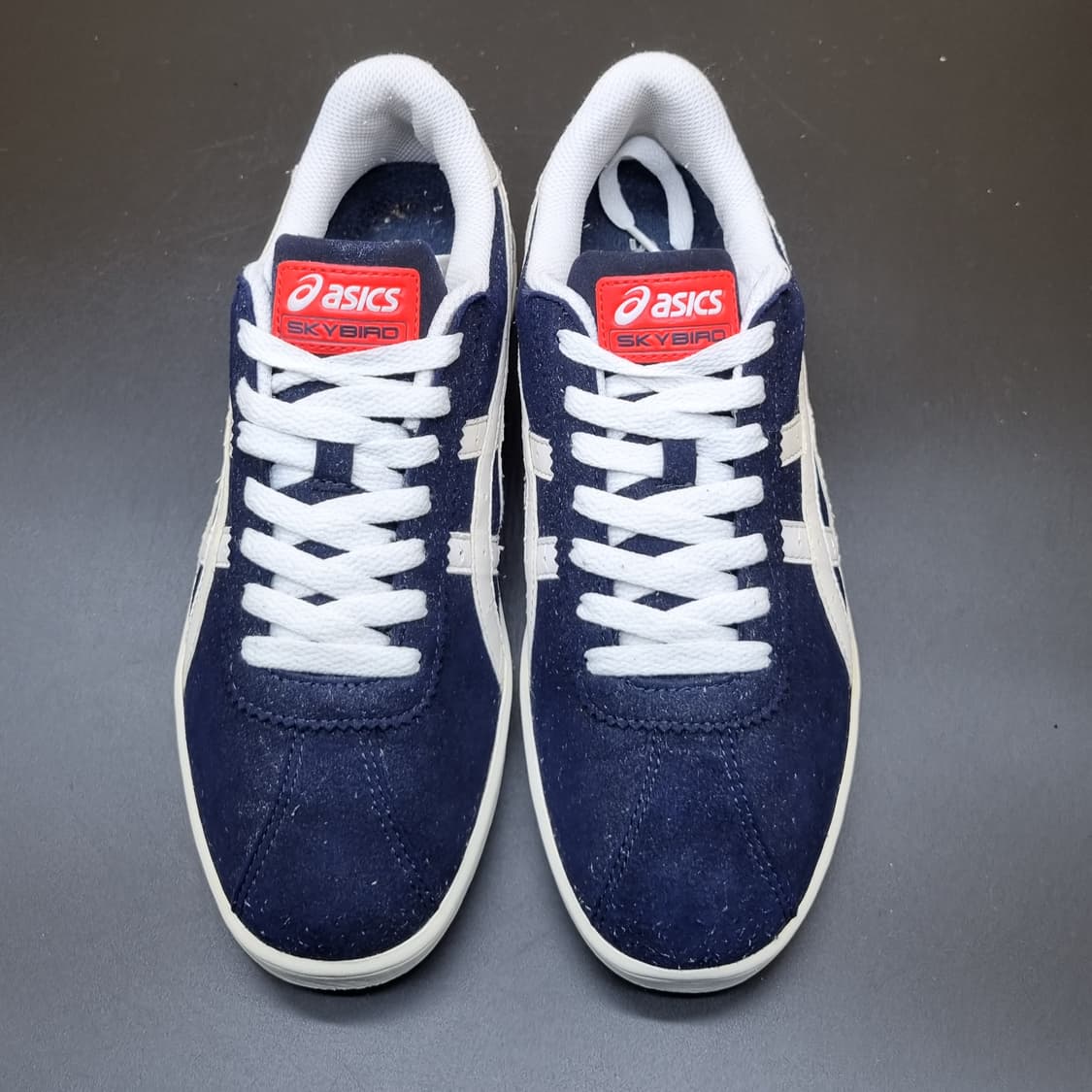 아식스 스웨이드 여성스니커즈 240 상품이미지2