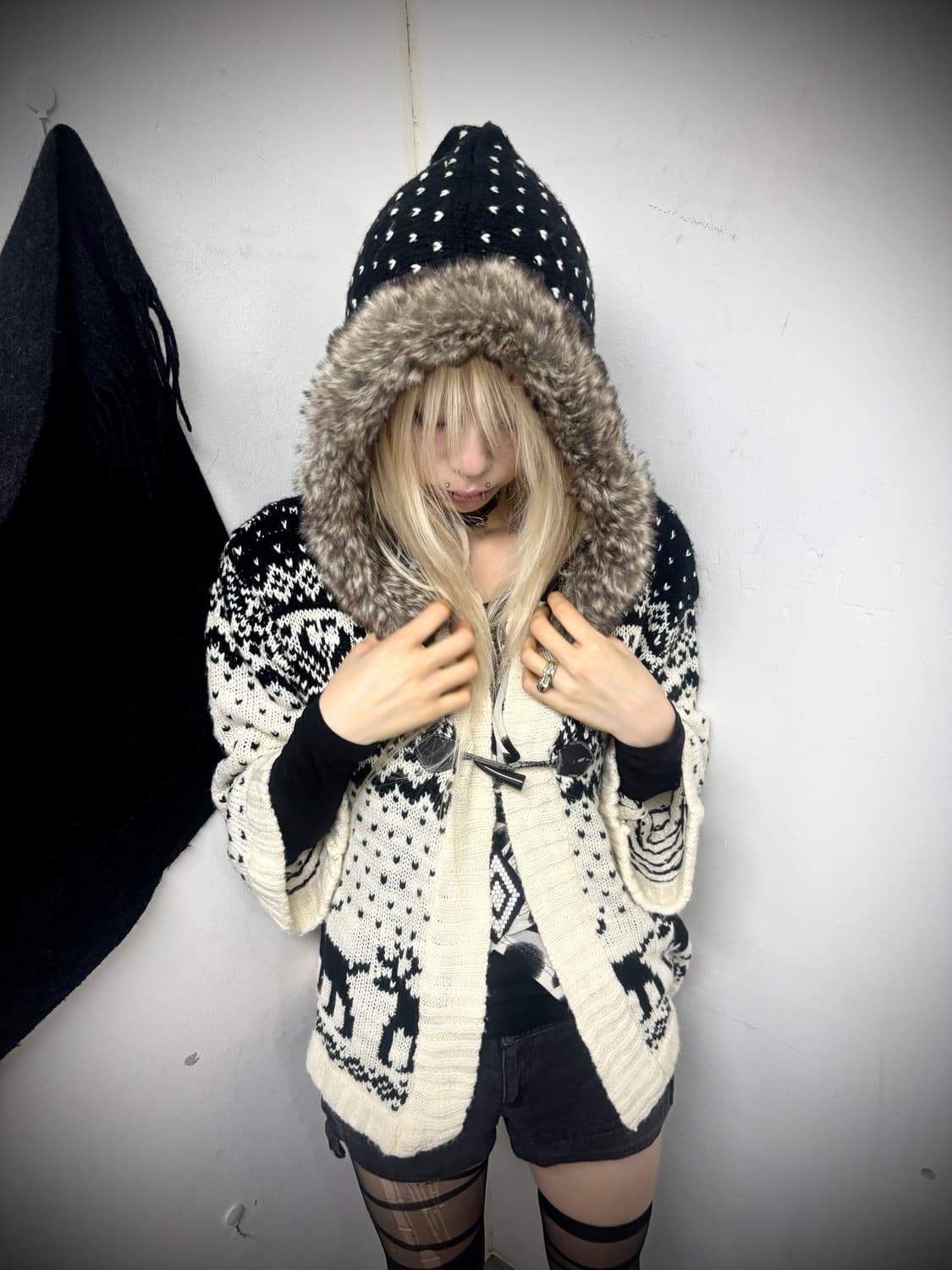 “Vintage” Y2K Design Fur Cardigan 상품이미지2