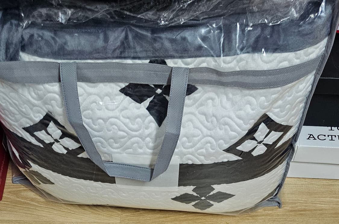 루이비통 이불패드세트 퀀사이즈 새상품미개봉 상품이미지3