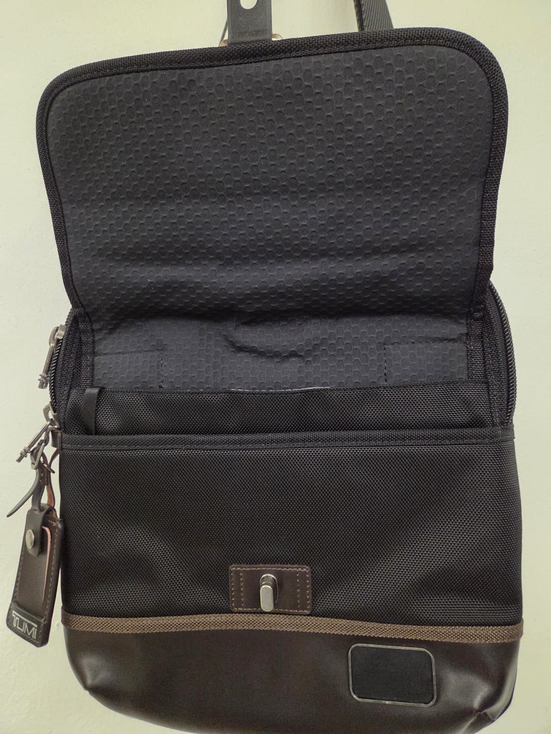 투미 크로스 상품이미지4