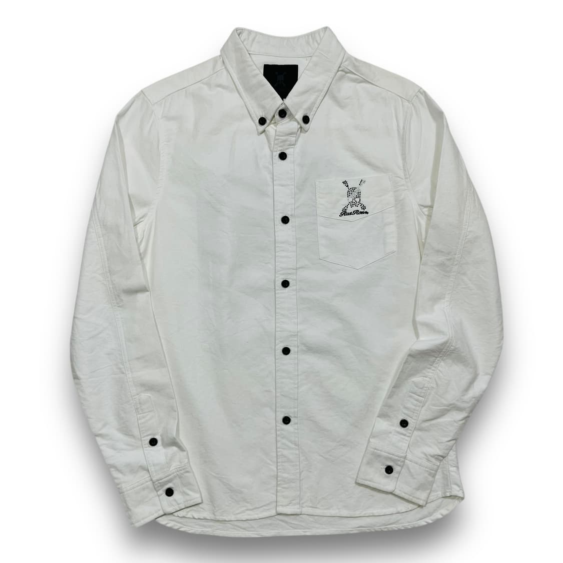 로엔 스컬 스터드 클래식 화이트 긴팔 셔츠 상품이미지1