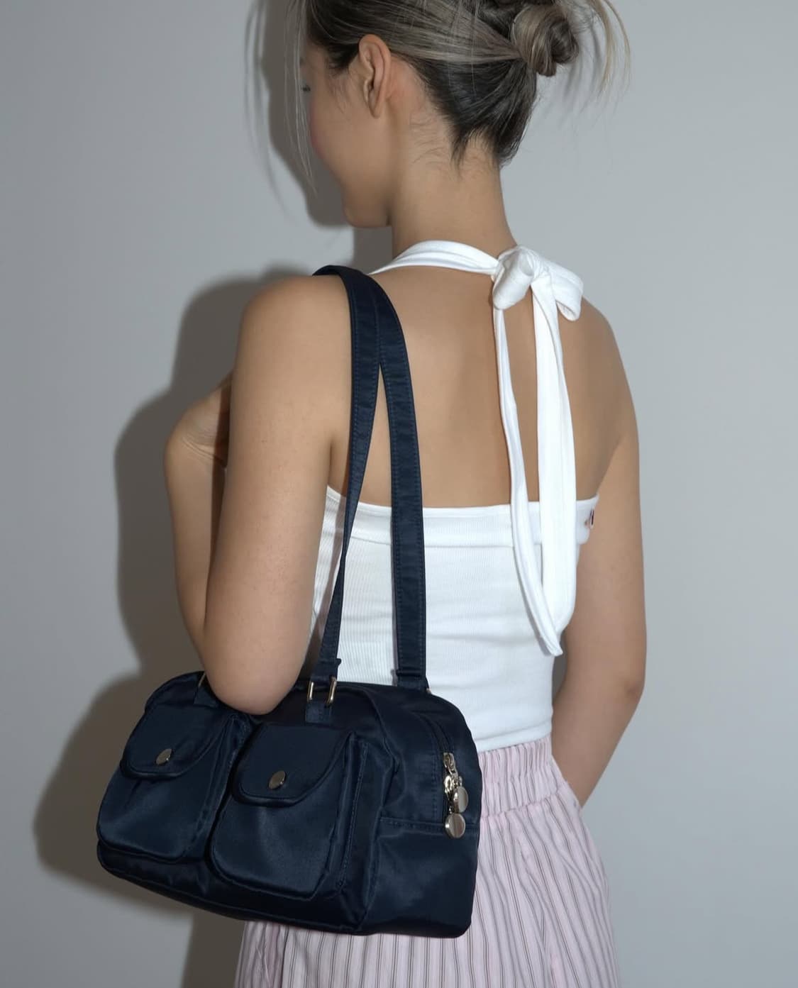 큘 포켓백 네이비 상품이미지2