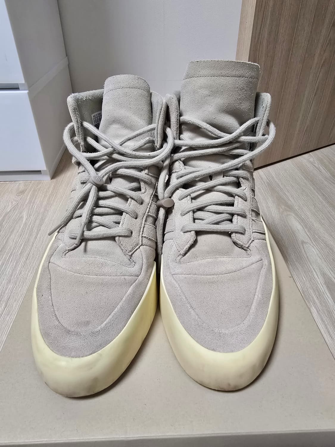 아디다스 x 피어 오브 갓 애슬레틱스 86 하이 세서미
- 290 상품이미지1