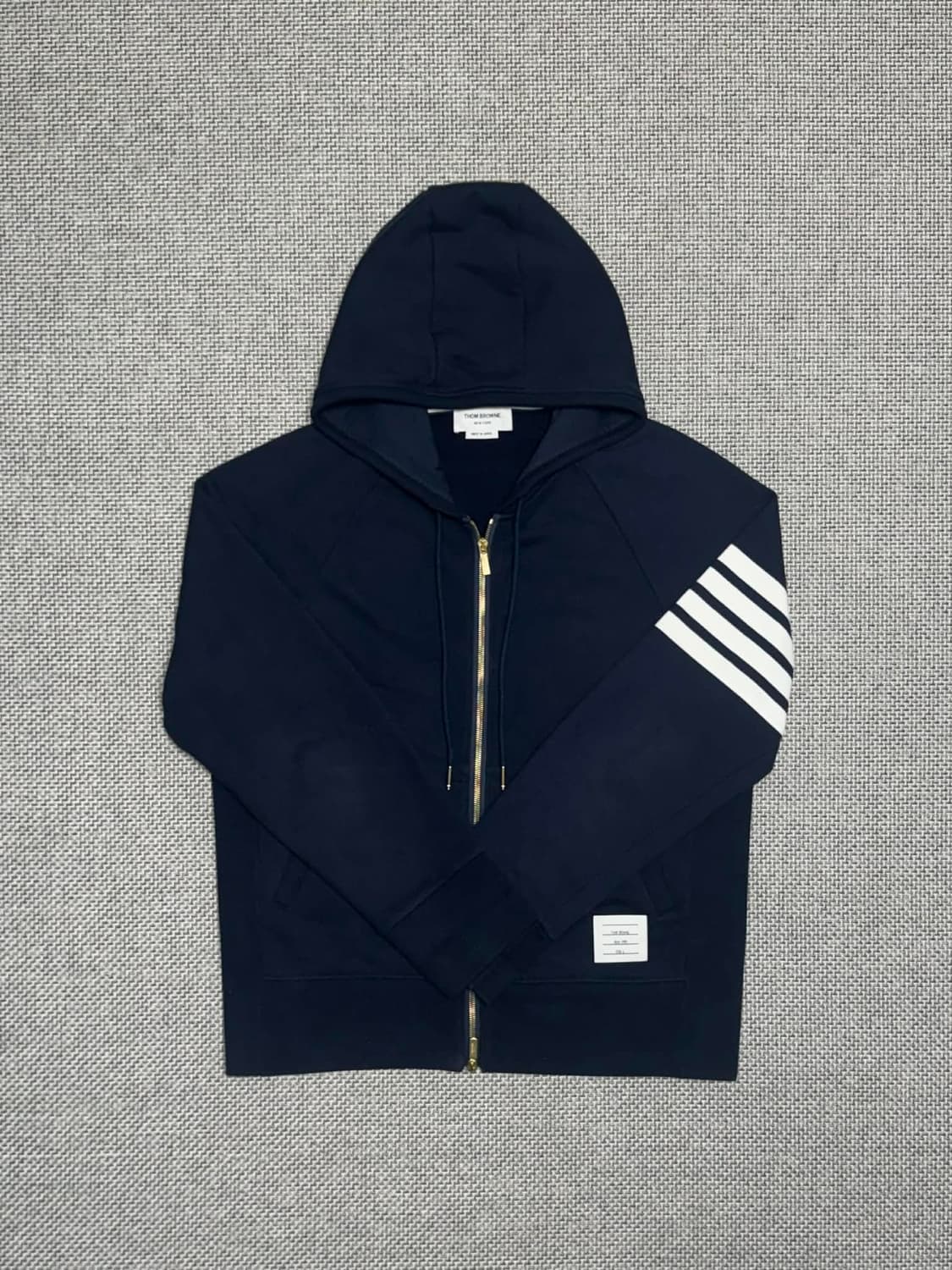 톰브라운 후드집업 상품이미지1