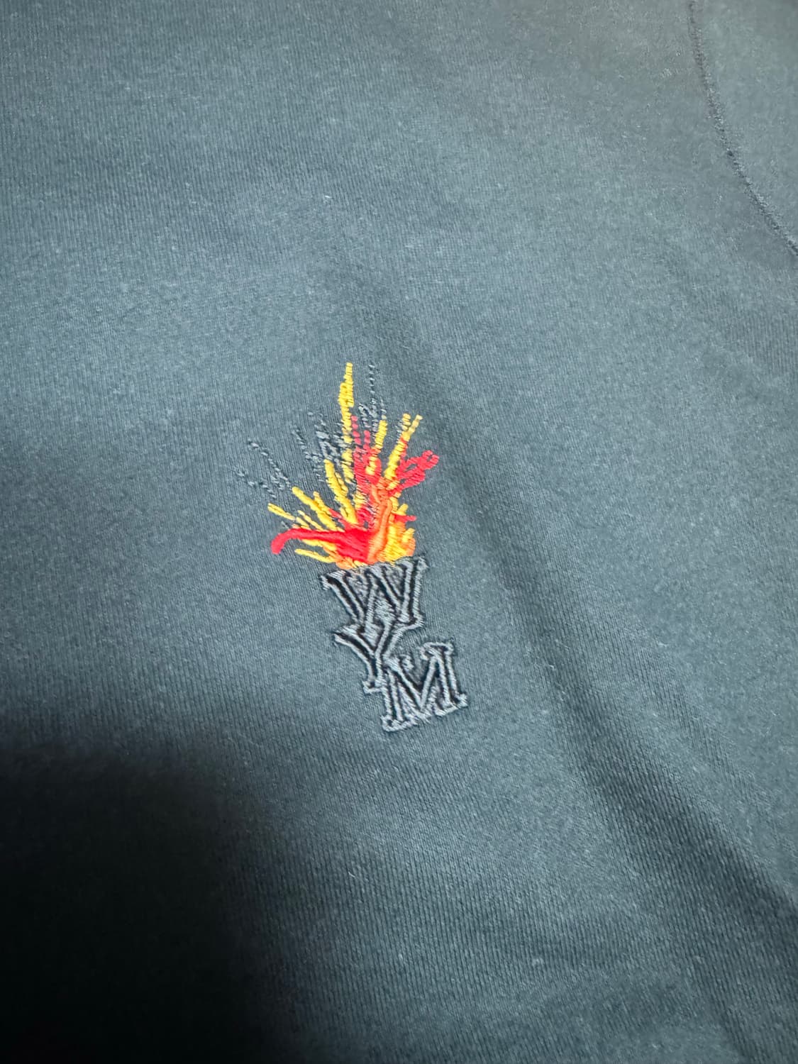 우영미 볼케이노 백로고 스웨트셔츠 52 상품이미지2