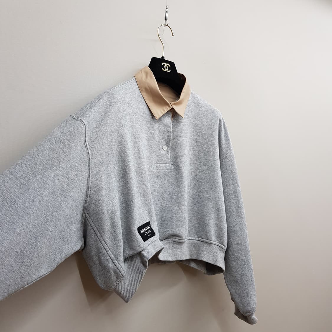 한섬 시스템 2022 카라 레이어드 크롭 맨투맨 F90사이즈 상품이미지4