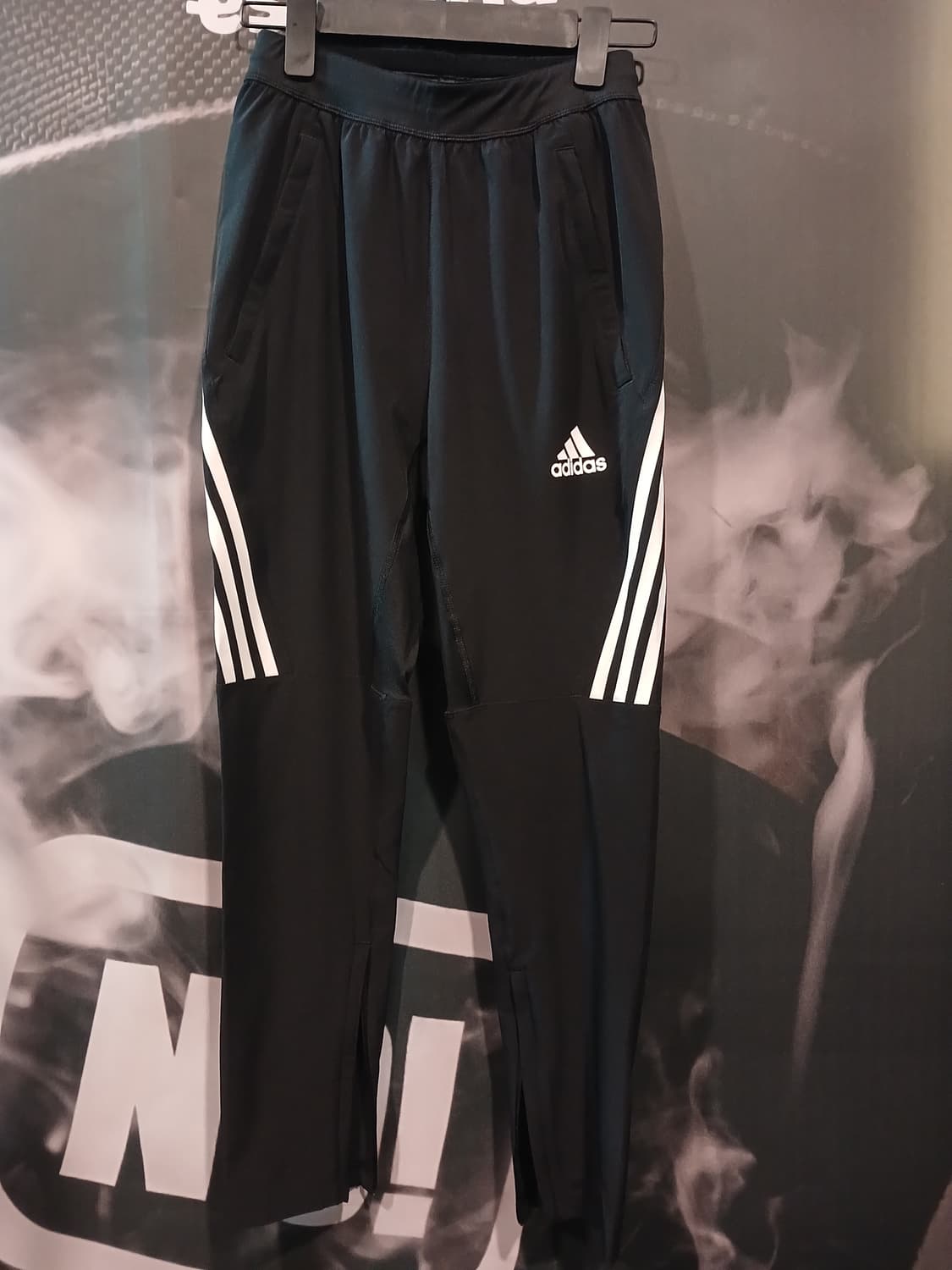 아디다스 스포티 3선 트레이닝 팬츠 상품이미지1