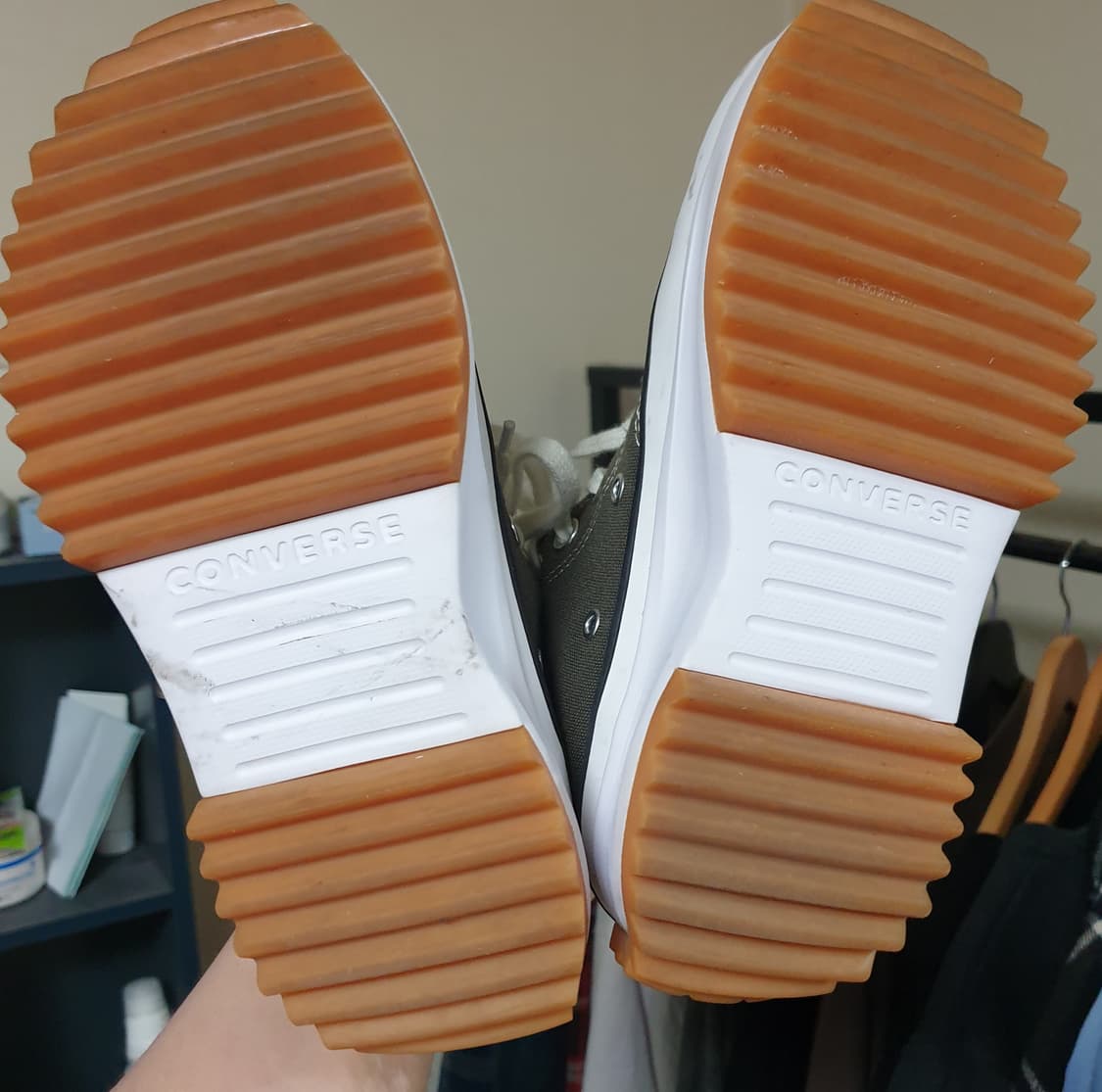 컨버스 런스타 하이크 카키 220 팝니다. 상품이미지6