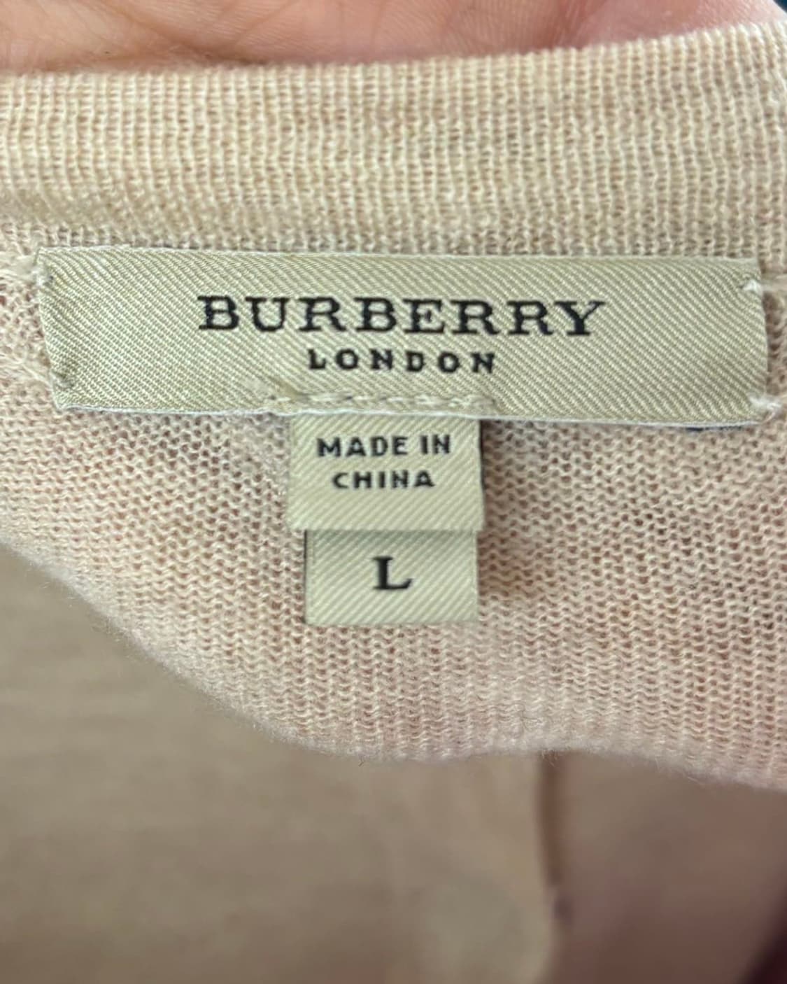 버버리 베이지 니트 가디건  상품이미지6