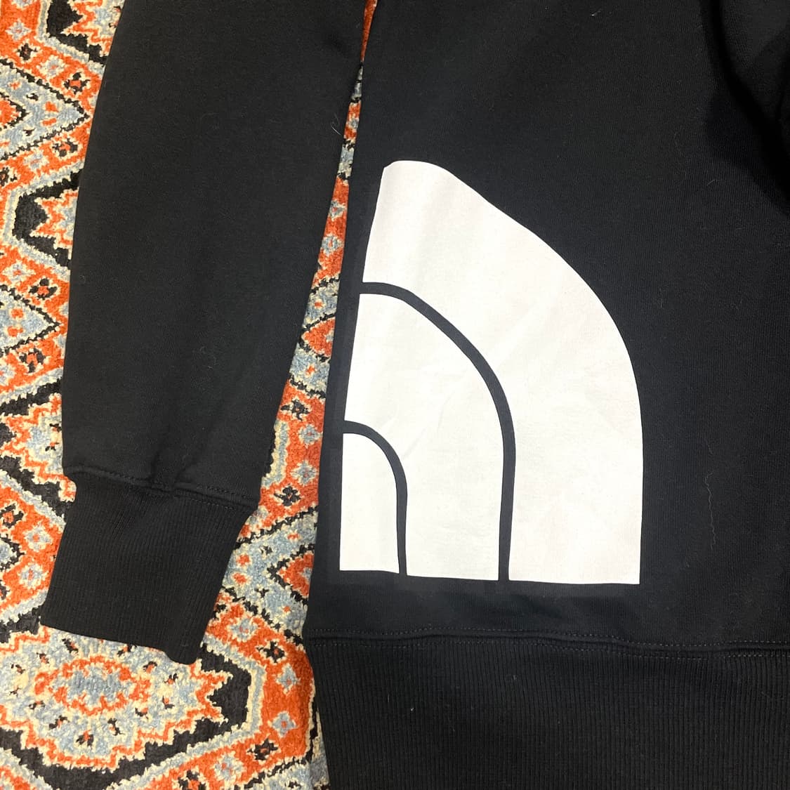 노스페이스 스펠로고 블랙 기모 후드티셔츠 여성M 상품이미지7