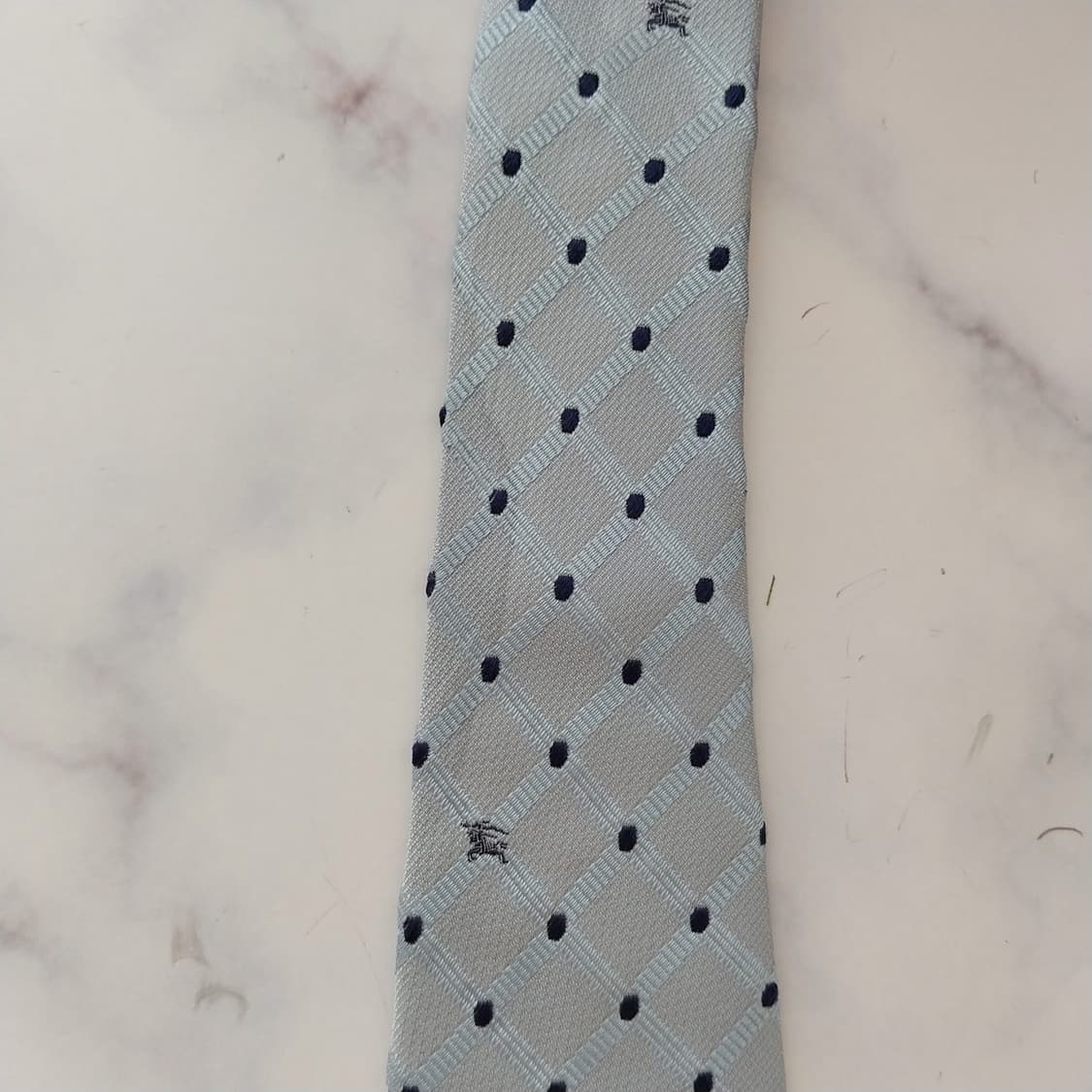 버버리 실크 라이트그레이 체크 도트 넥타이 9.5cm B등급 K1404
 상품이미지9