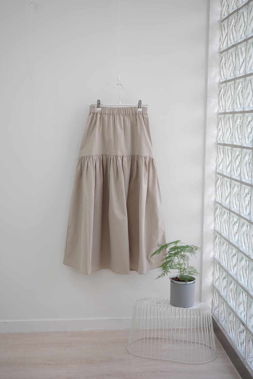LACOLE light beige shirring skirt 상품이미지1
