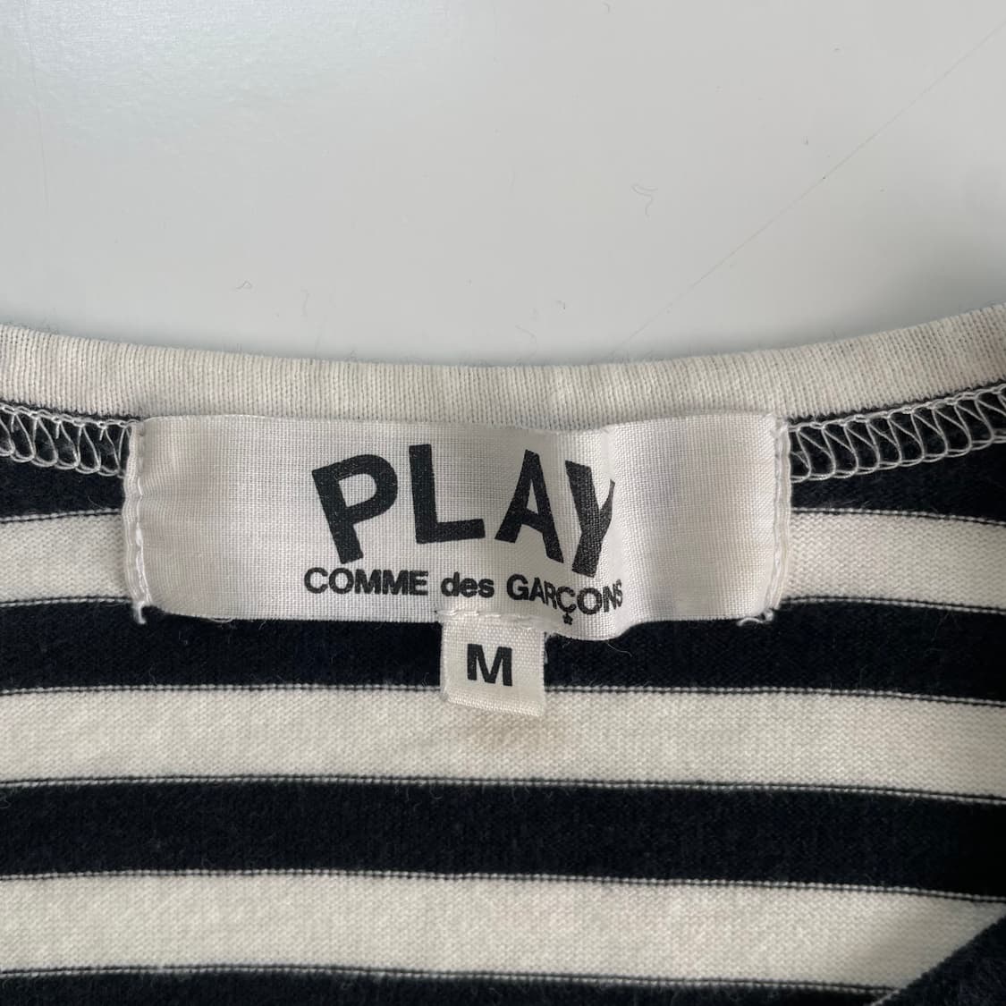 Comme des Garcons  꼼데가르송 와펜 블랙 보더티 상품이미지4