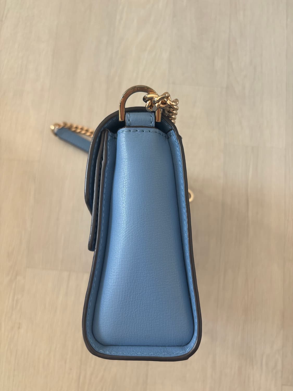 [마이클 코어스 Michael Kors] 킨슬리 플랩백 (프렌치 블루) 상품이미지5