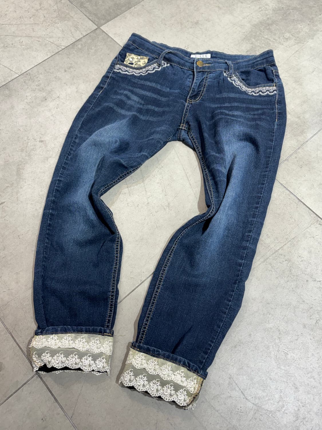 엑시즈팜 빈티지 레이스 디테일 데님팬츠 상품이미지1