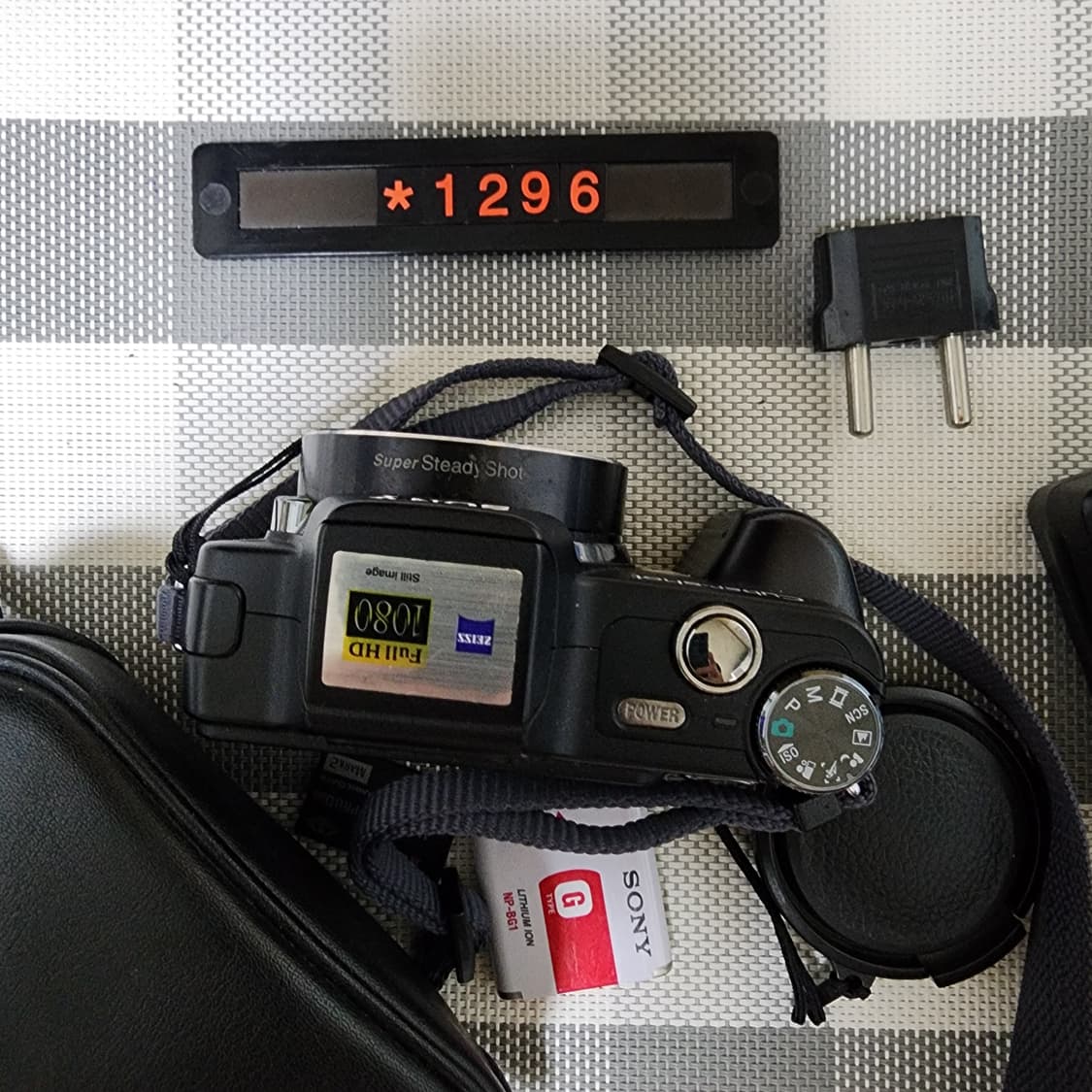 소니 사이버샷 DSC-H 10 디지털카메라 파우치포함 상품이미지3