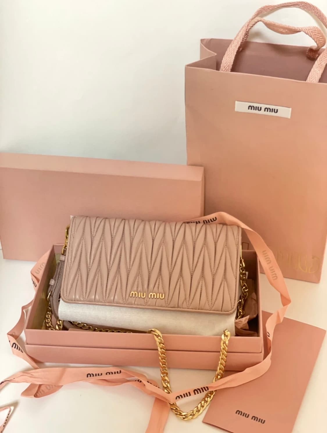 미우미우 마테라쎄 woc 핑크 상품이미지1