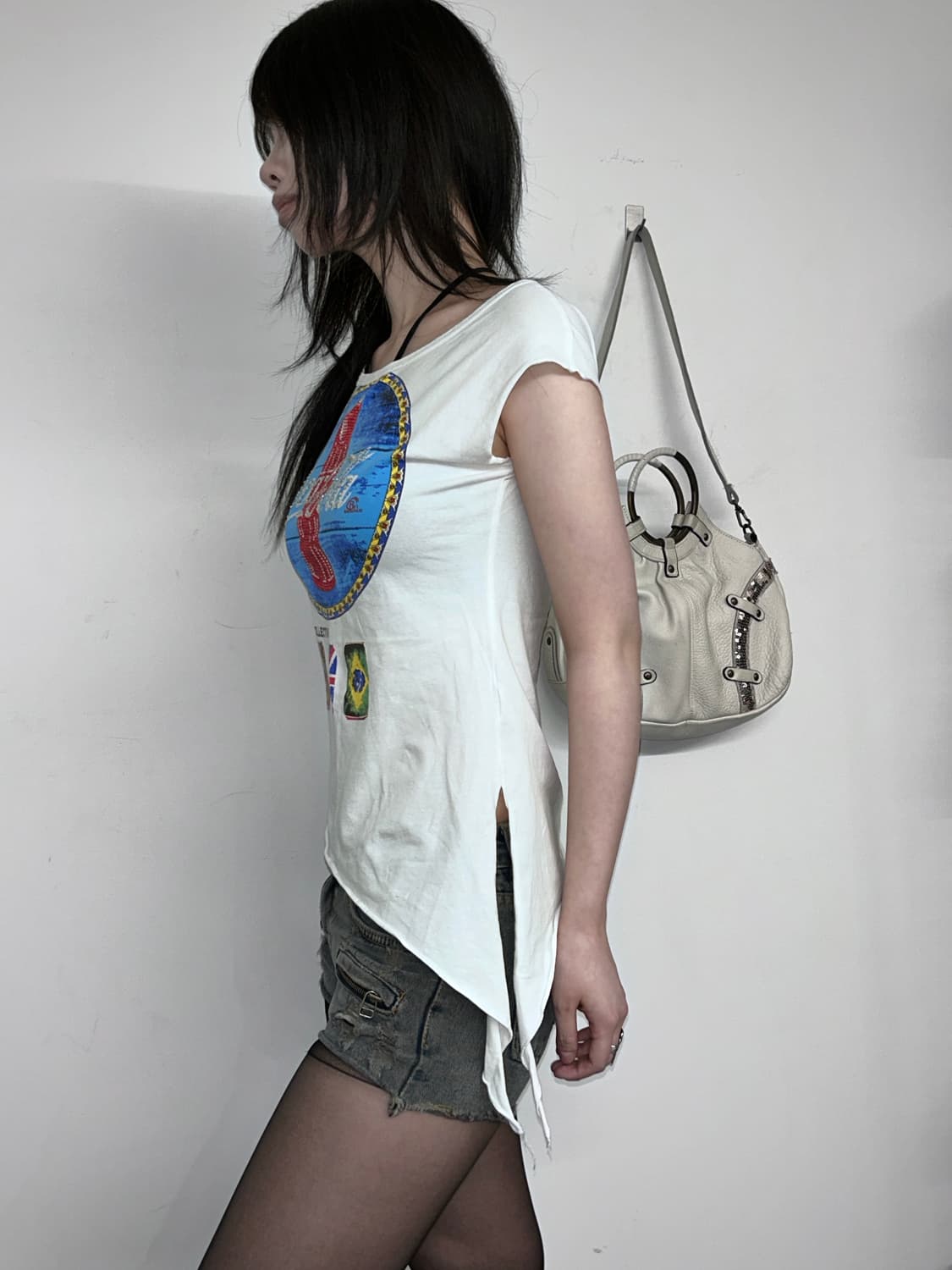 Coca Cola Asymmetric Graphic Top 상품이미지2