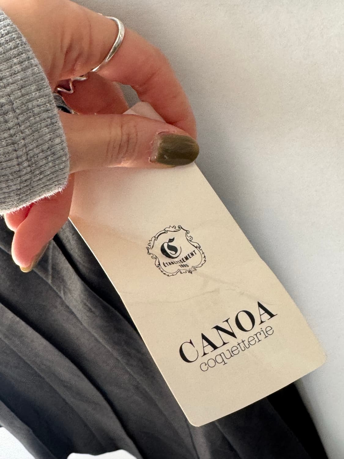 Horsebit Pleated Skirt  홀스빗 플리츠 미디 스커트 상품이미지7