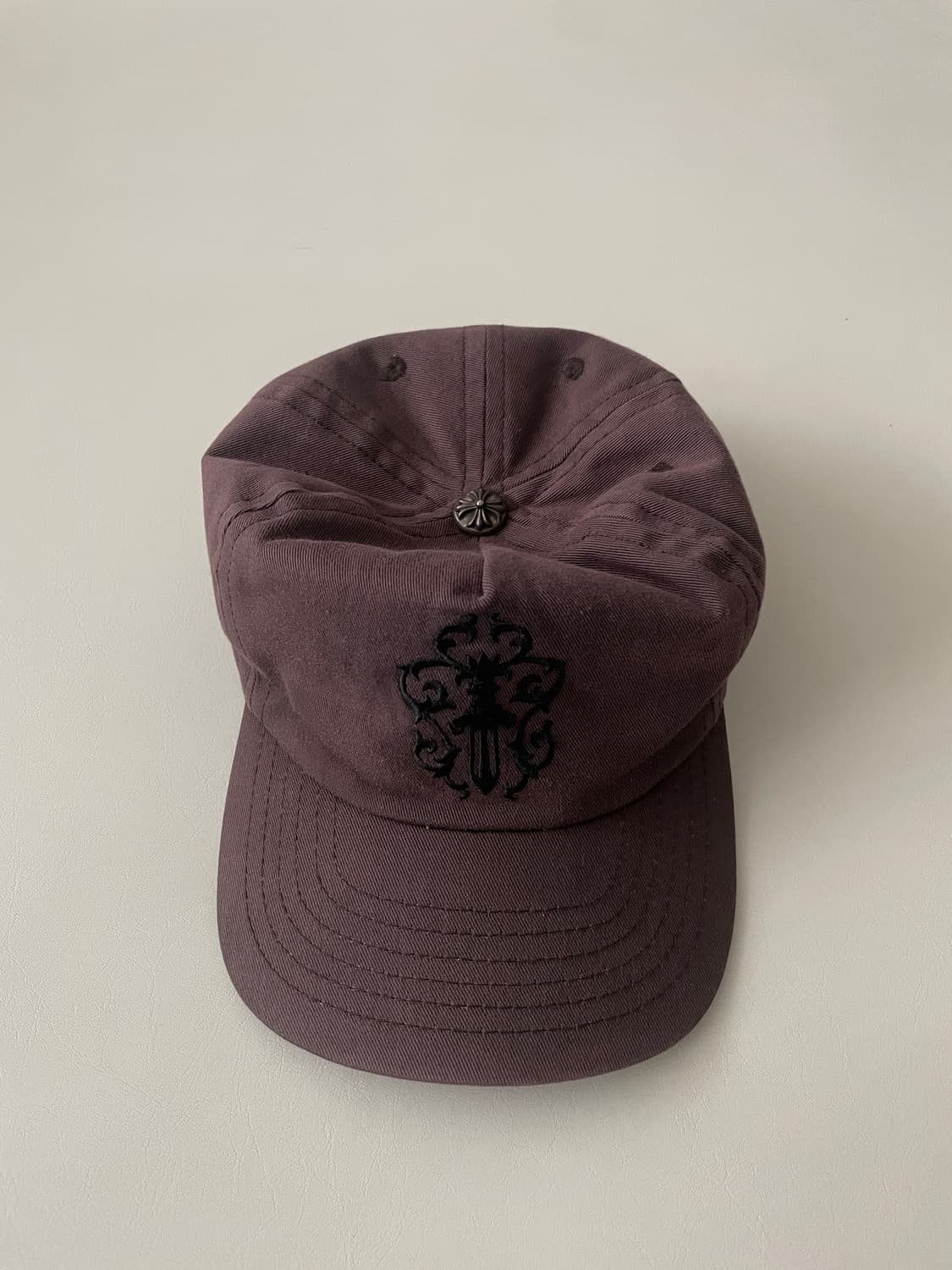 90s 크롬하츠 대거 볼캡 브라운 상품이미지1