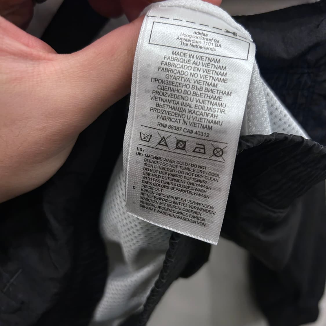 아디다스 오리지널 올드스쿨 빅로고 래글런 바람막이 상품이미지4