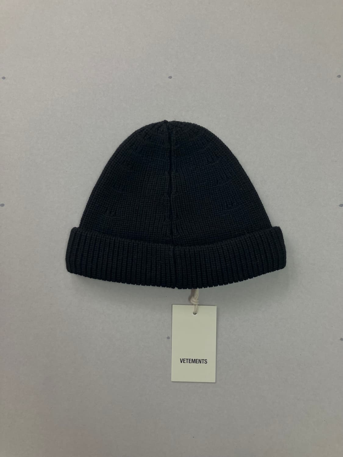 베트멍 로고 자수 비니 블랙 상품이미지2