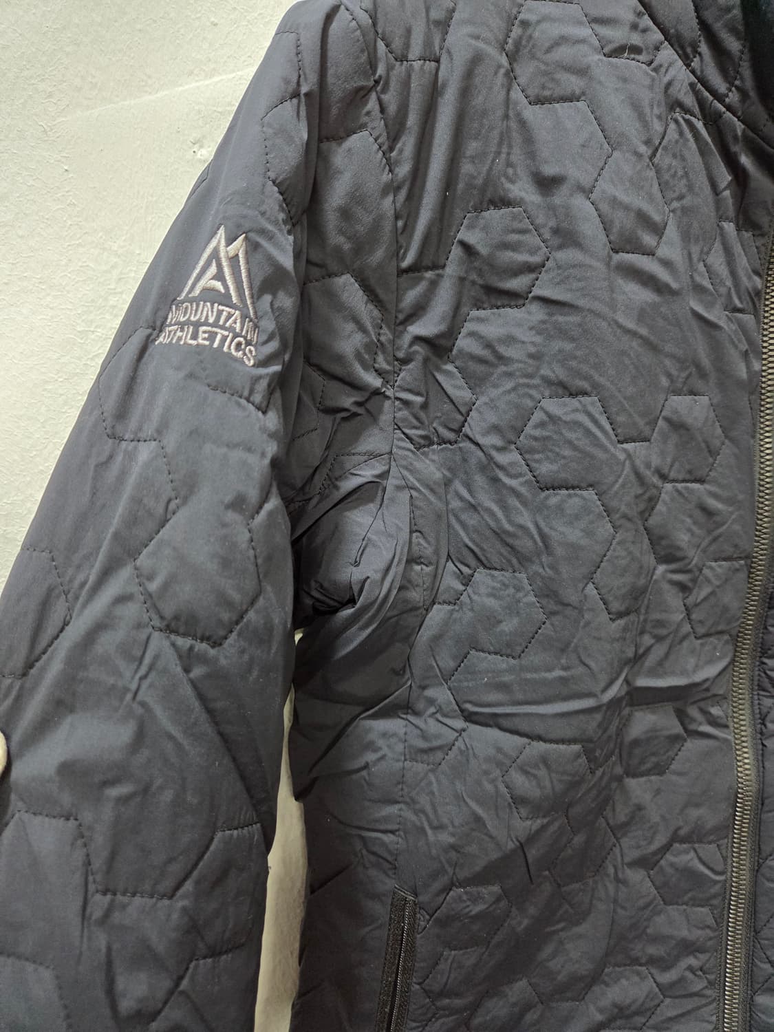 노스페이스 1211-7  네이비 퀼팅 경량 폴리패딩 자켓 여자90 상품이미지3