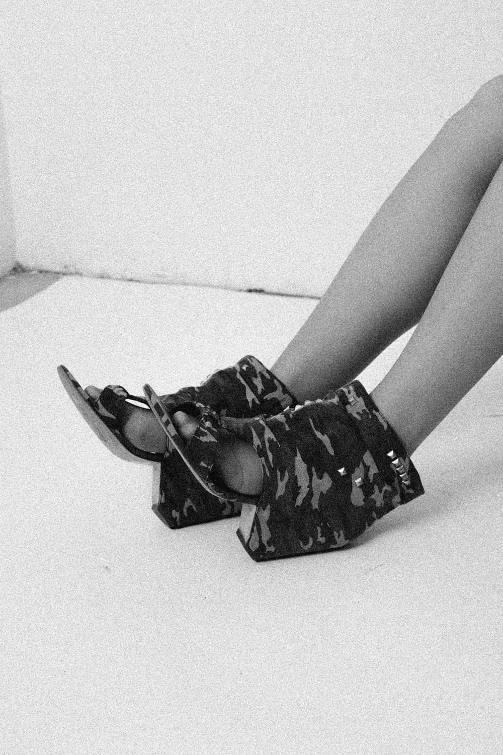 ASH CAMO WEDGE HEEL SANDALS 상품이미지1