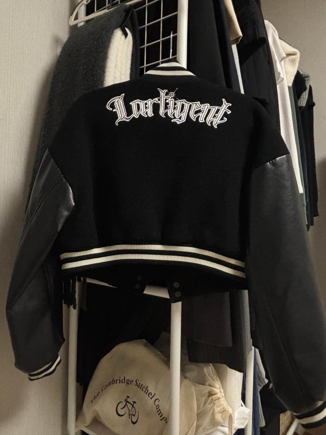 라티젠 크롭 바시티 자켓 상품이미지5