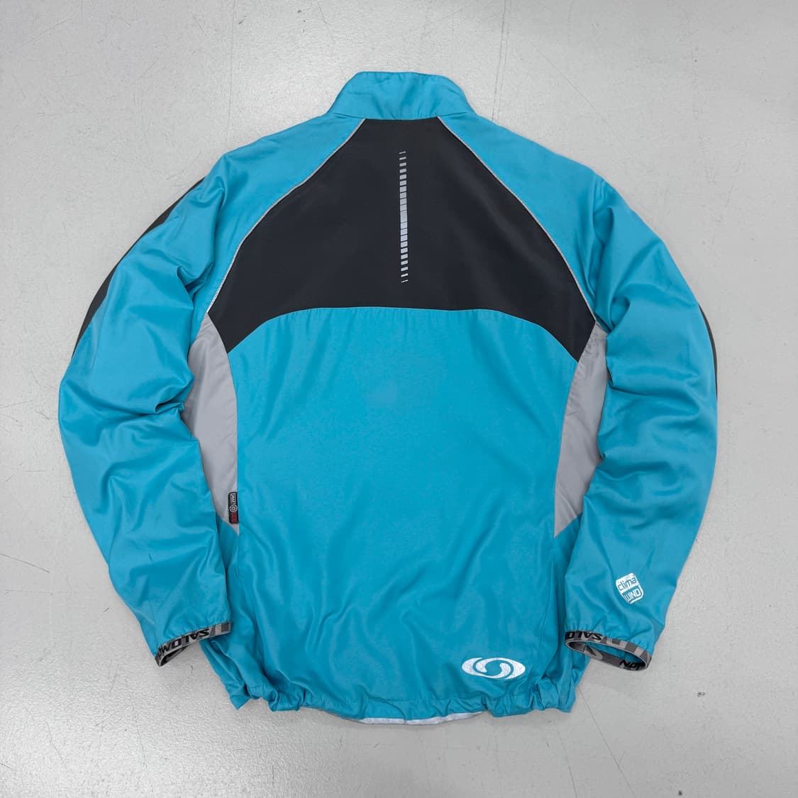 살로몬 고프코어 경량 바람막이 자켓 상품이미지3