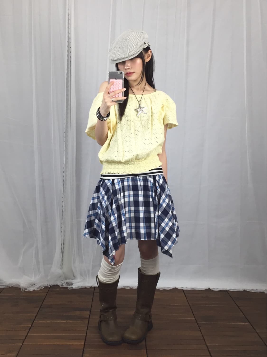 GU Yellow Eyelet Lace Crop Blouse 상품이미지1