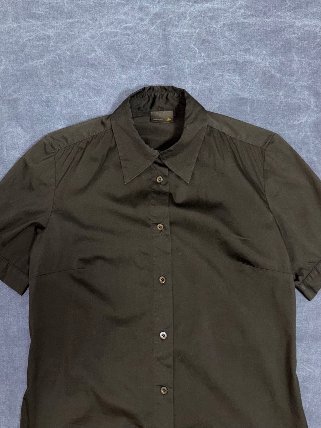 펜디 테일러드 슬림핏 반팔 셔츠 상품이미지3