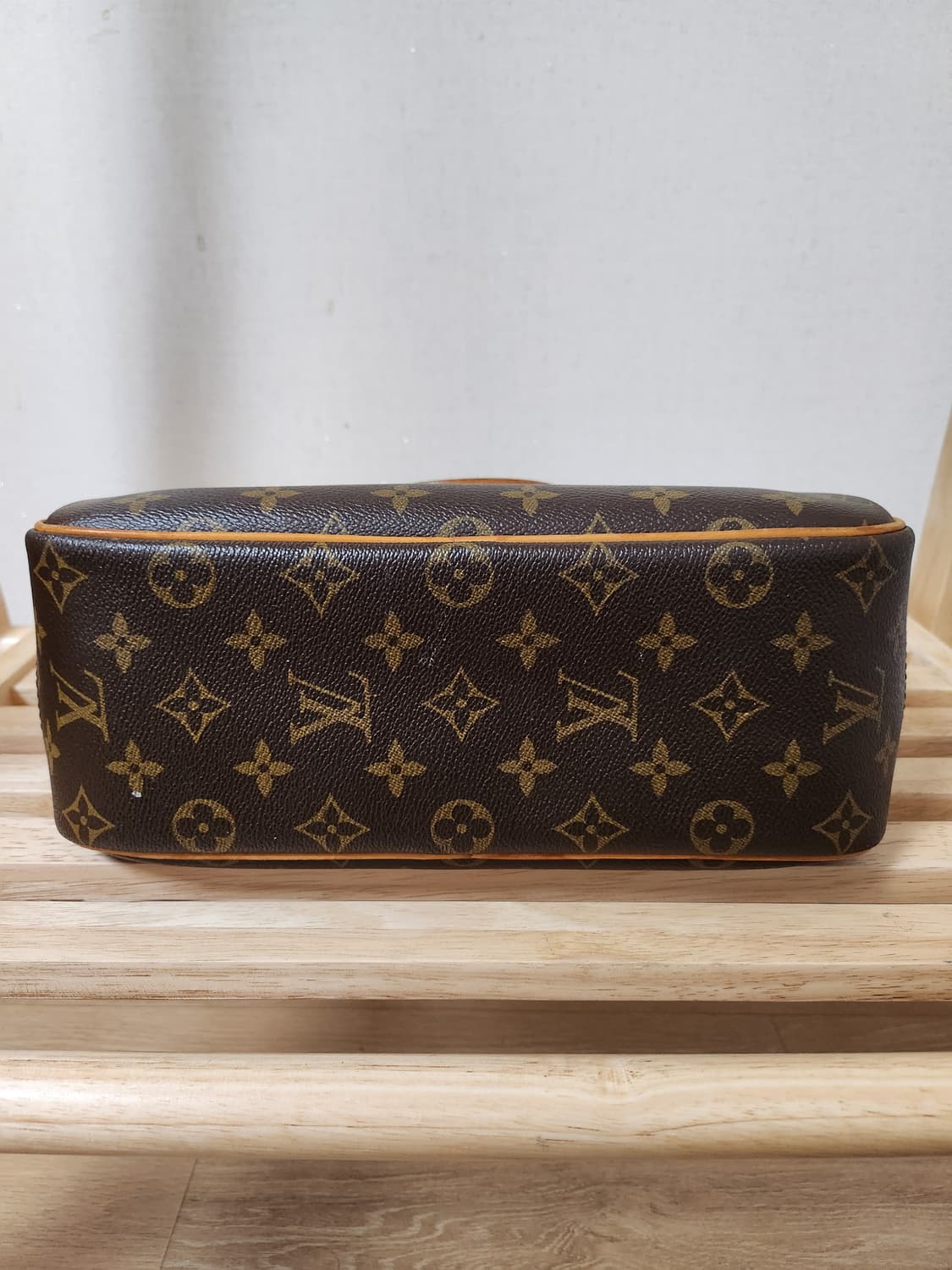 루이비통 모노그램 트루빌 토트백 정품 상품이미지6