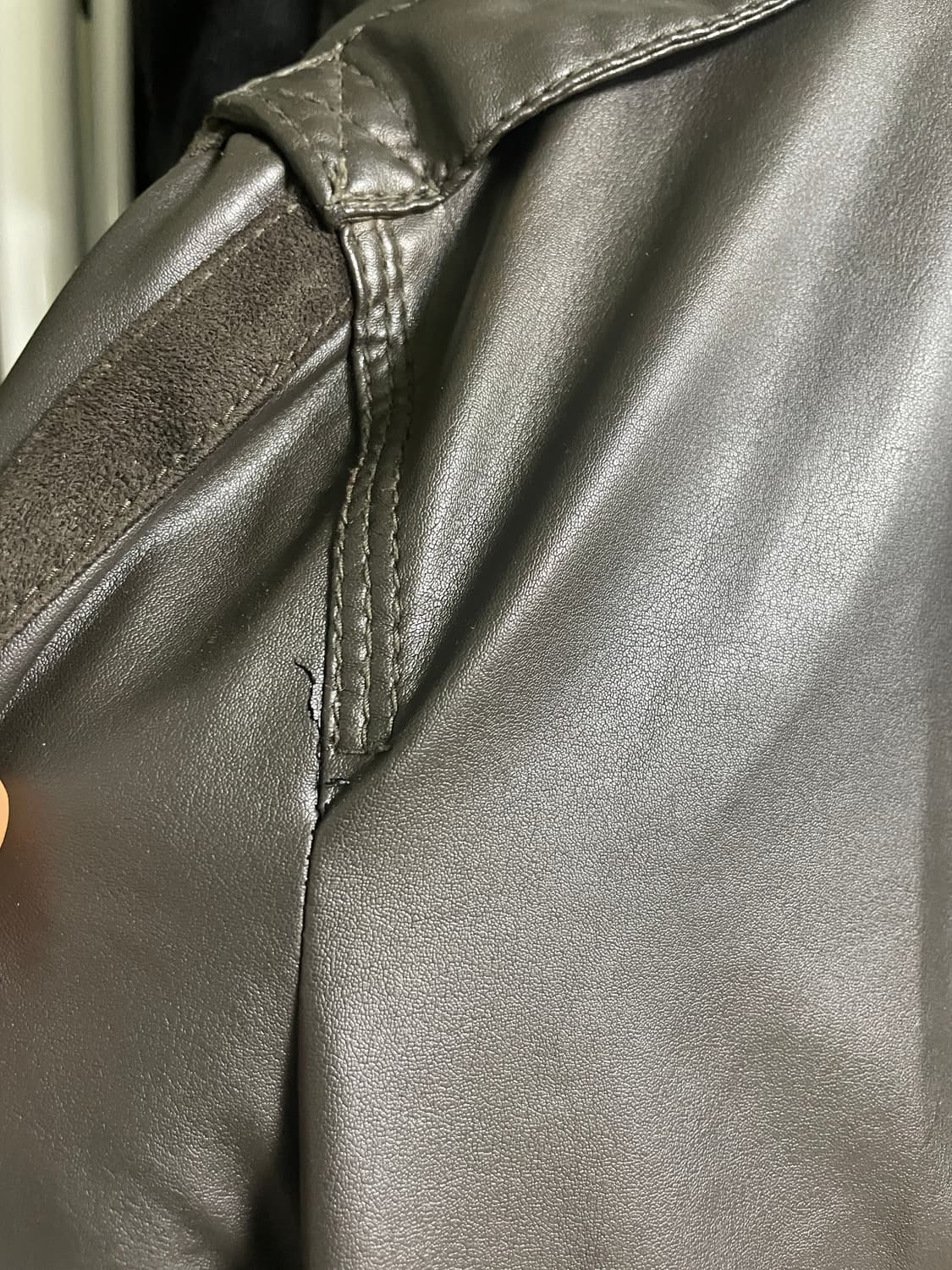 자라 페이크 레더 바이크 자켓 상품이미지3