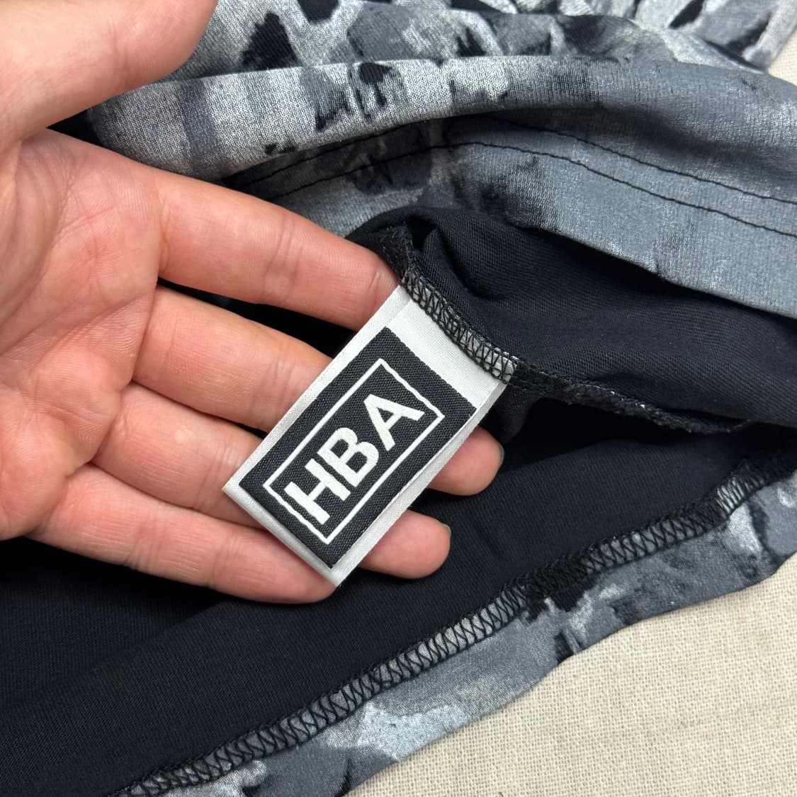 후드바이에어 HBA 시멘트 크레인 롱슬리브 XS(95) 상품이미지7