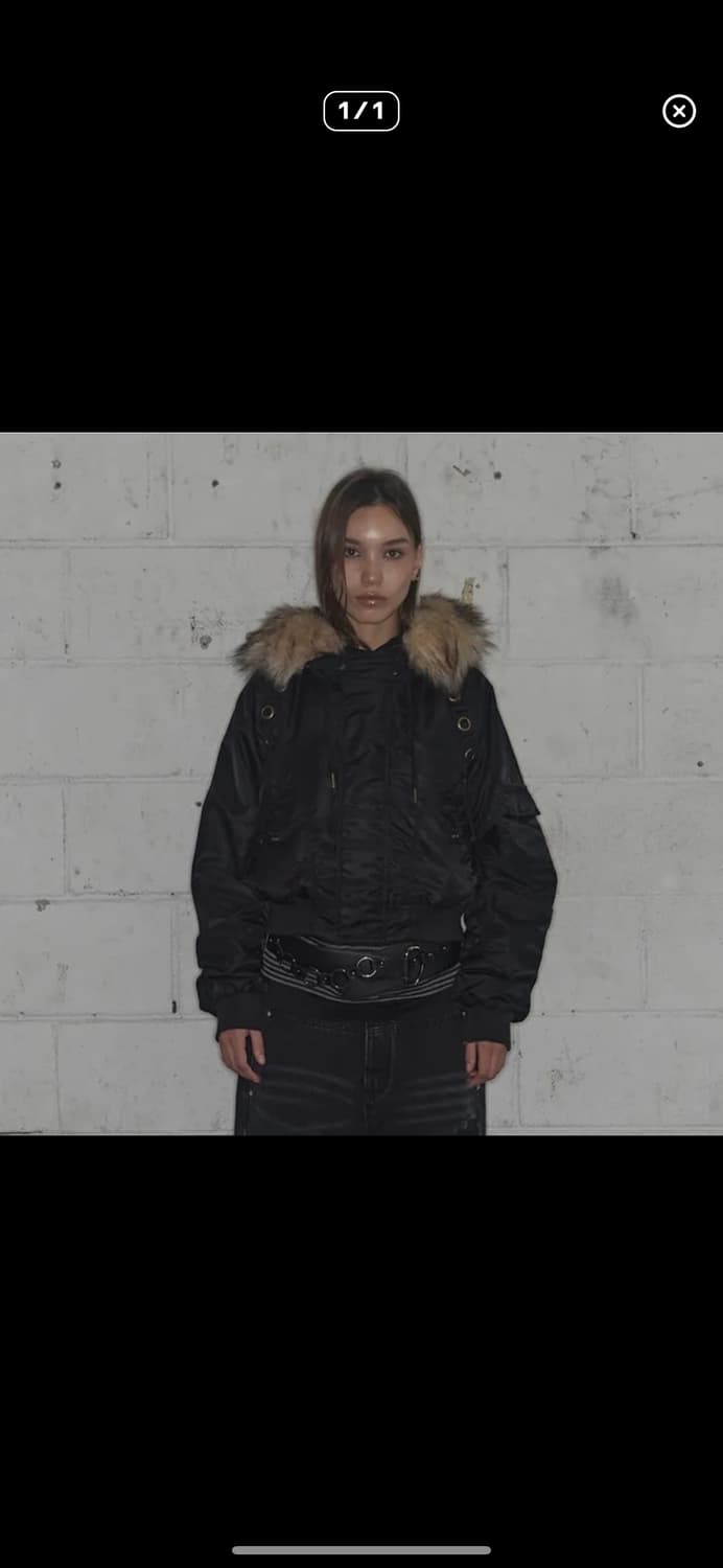 <구함> 팬시클럽 아일렛 퍼 ma-1 블루종 블랙 삽니다 상품이미지1