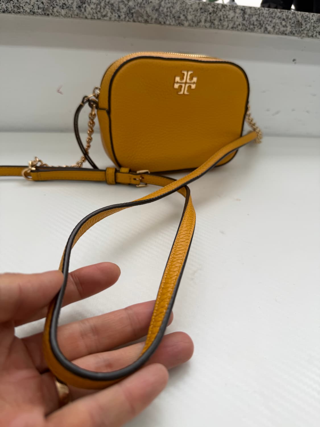 정품) 토리버치 옐로우 미니 크로스백 체인백  상품이미지4