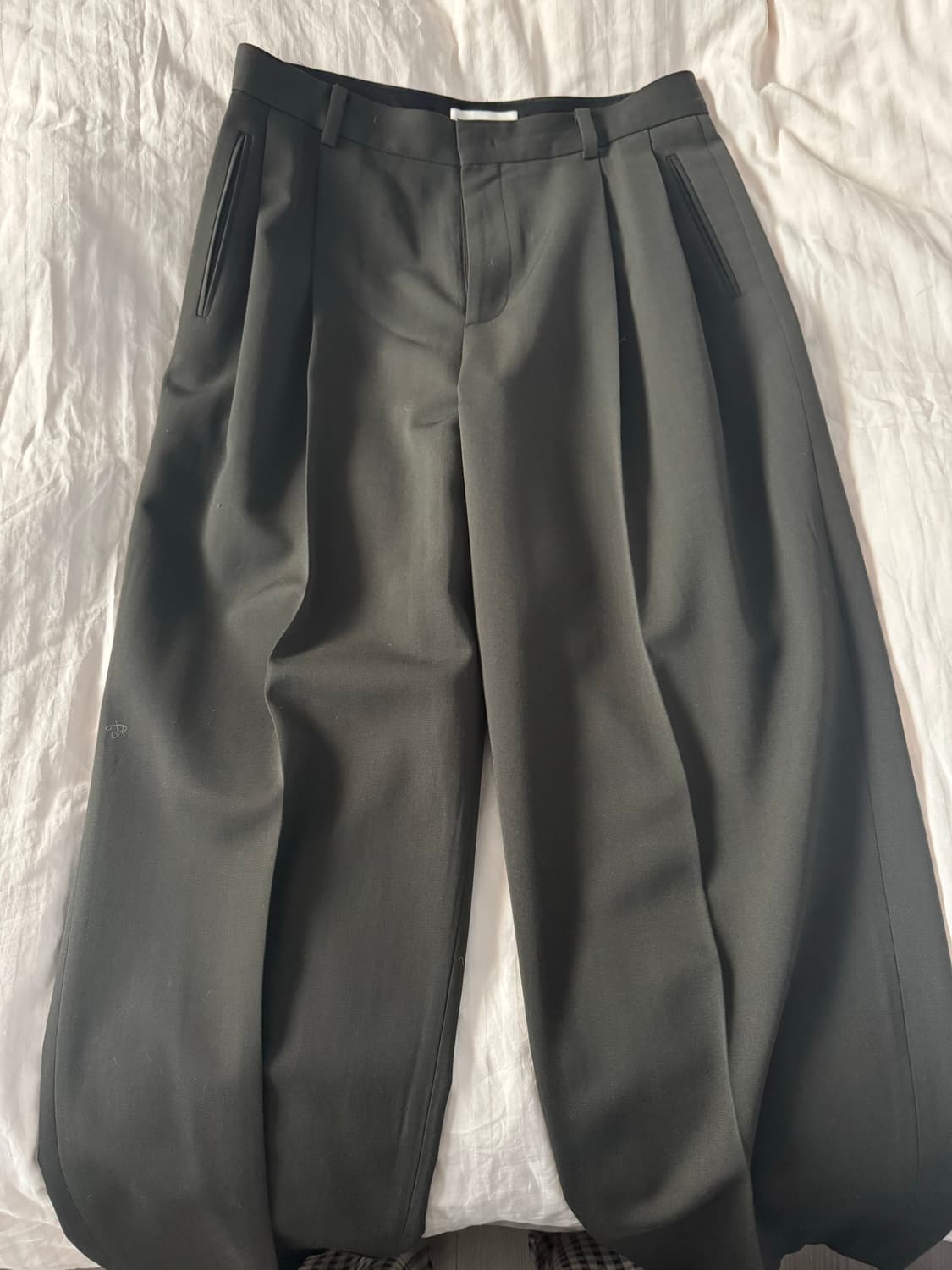 렉토 25fw 스티렌 styrene 턱 수트 팬츠 s size 상품이미지1