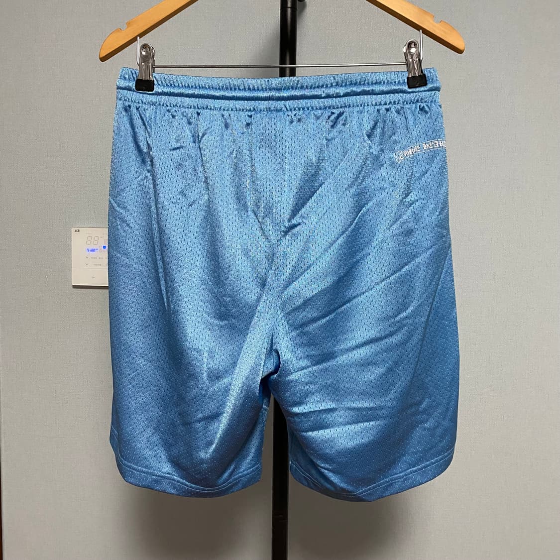 [L] 크롬하츠 메쉬 바시티 쇼츠 스카이 블루 상품이미지2