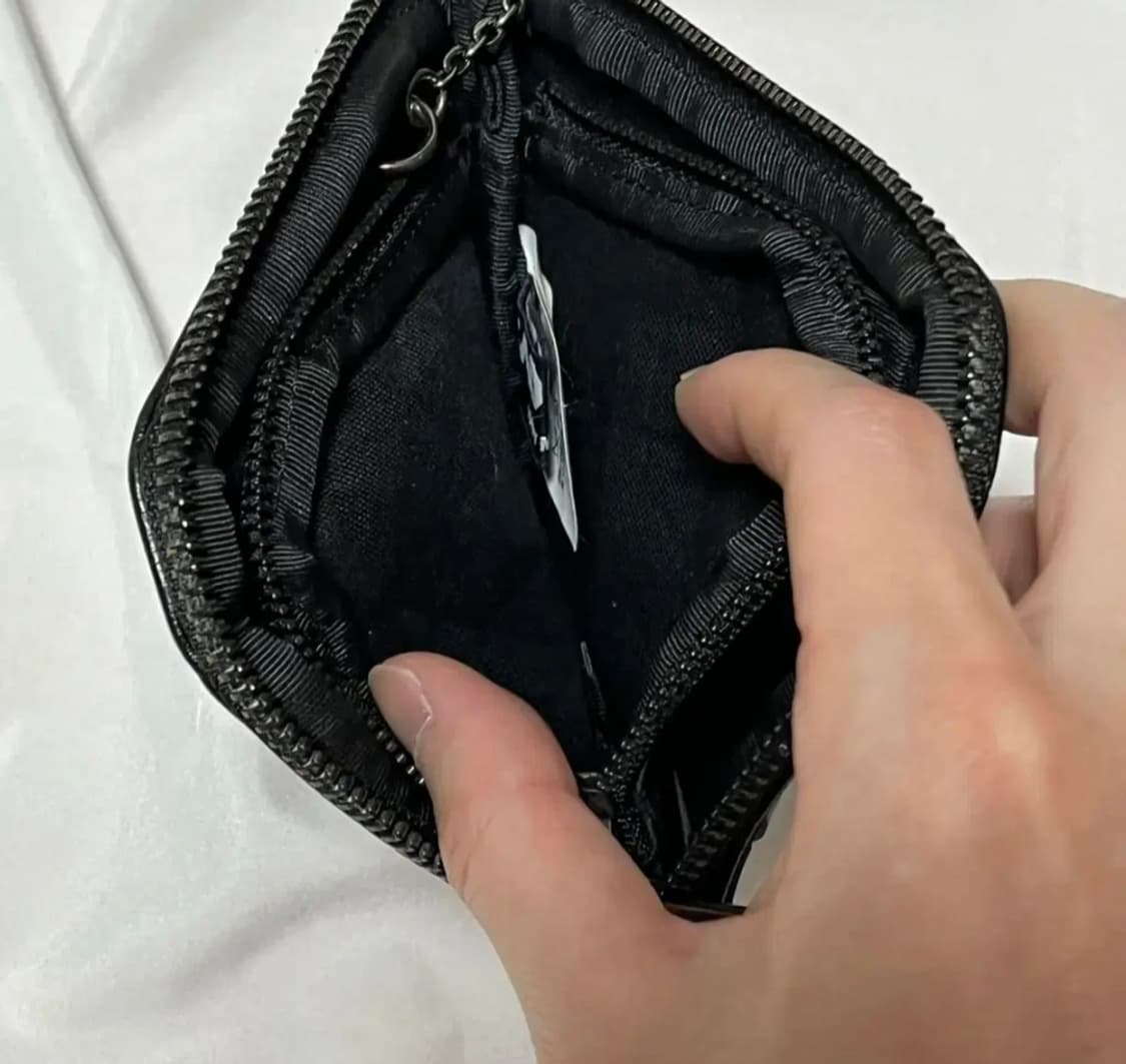 이세이미야케 바오바오 클램 월렛 지퍼 반지갑 상품이미지4