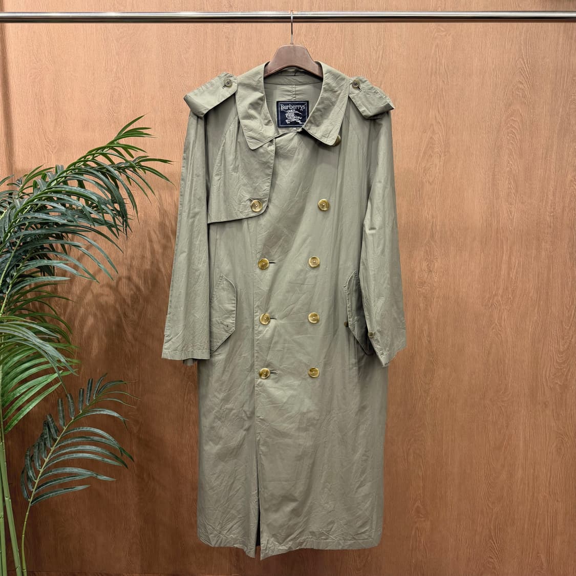 버버리 코튼 트렌치 코트 더블 브레스티드 벨트 견장 디테일 라이트 카키 상품이미지1