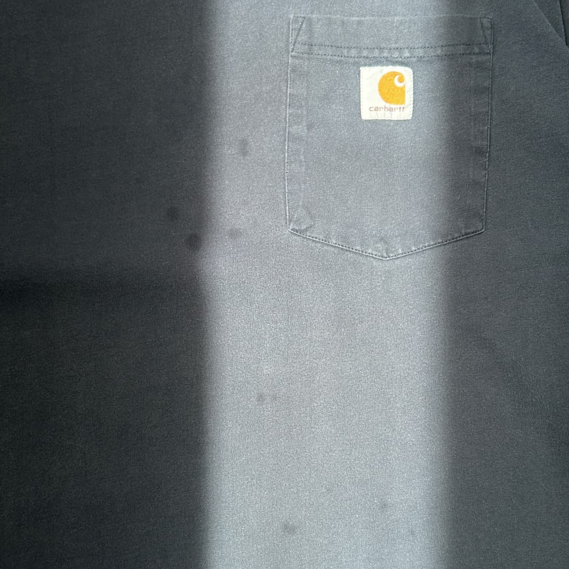 칼하트 오리지널핏 네이비 포켓 반팔티셔츠 상품이미지5